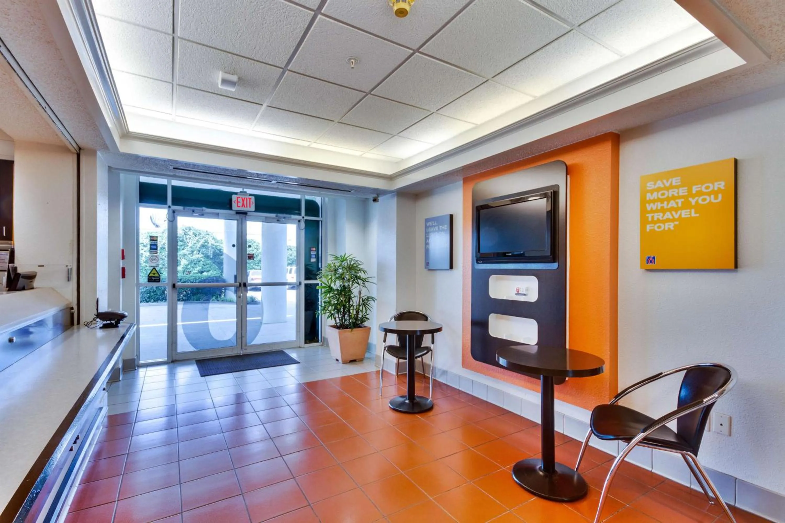 TV and multimedia in Motel 6-Lewisville, TX - Dallas