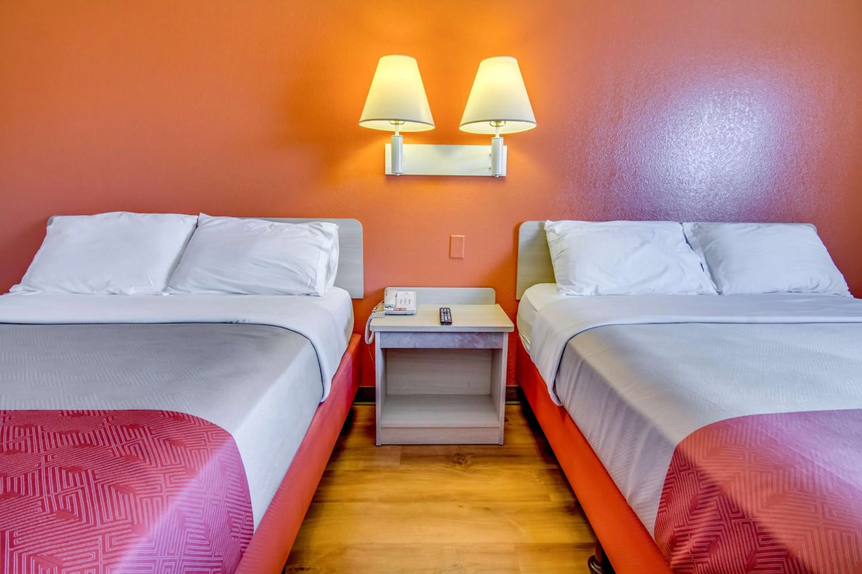 Bedroom, Bed in Motel 6-Amherst, NY - Buffalo