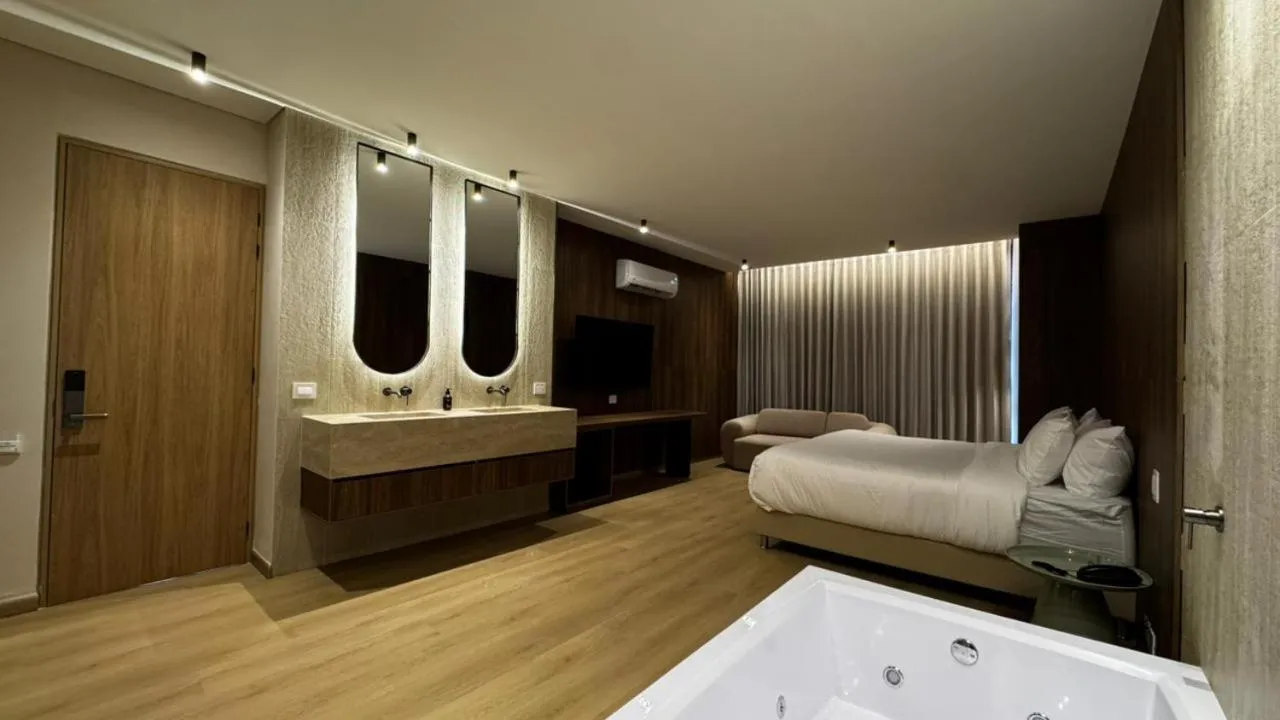 Bed in Hotel Lincoln