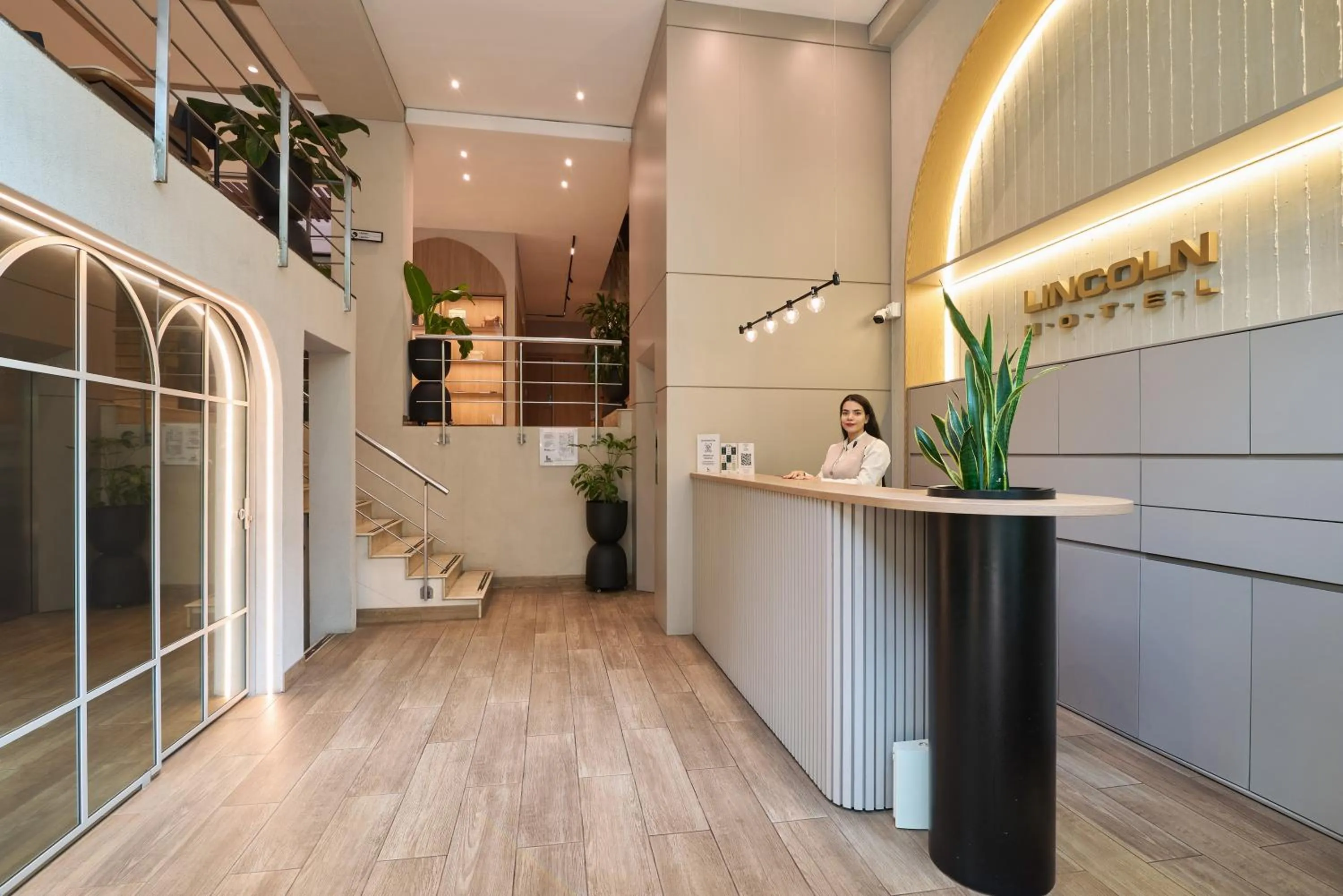 Property building in Hotel Lincoln