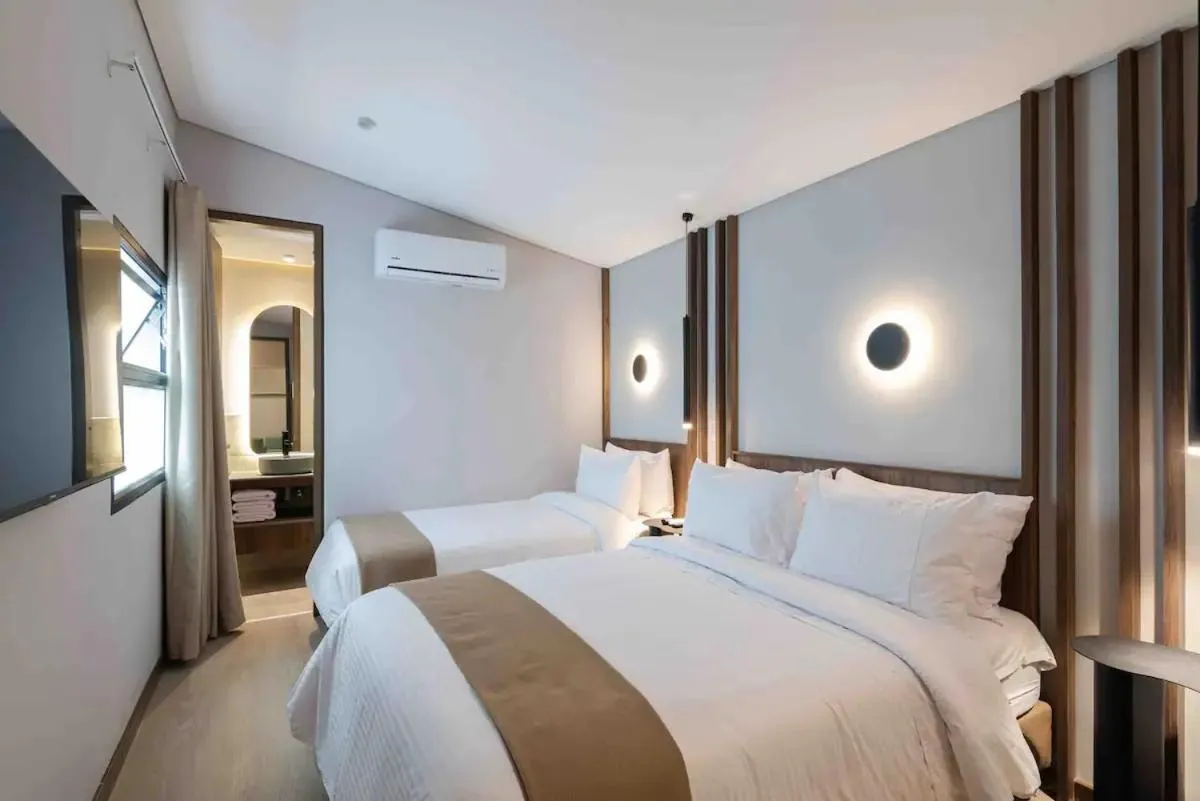 Bed in Hotel Lincoln