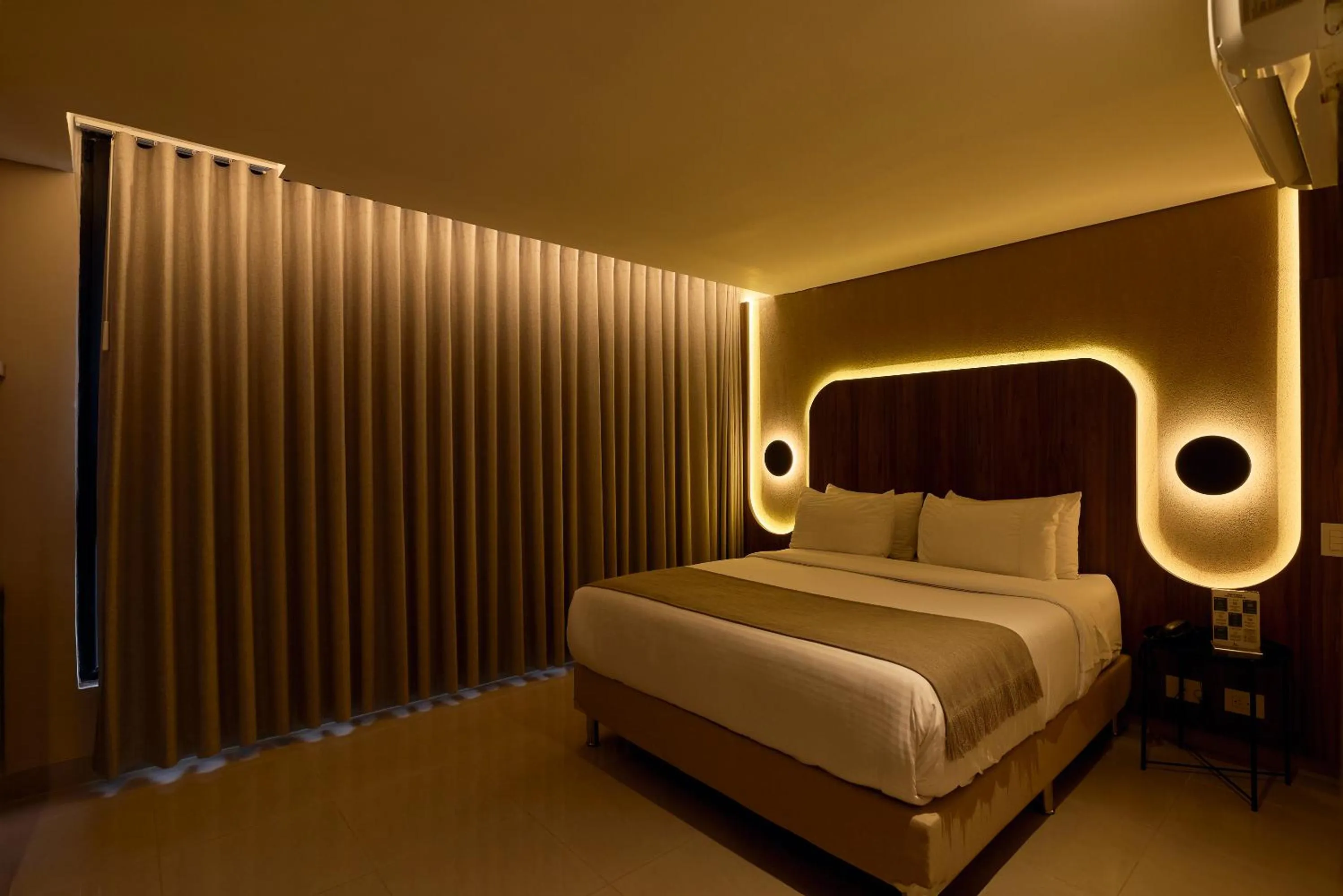 Bed in Hotel Lincoln