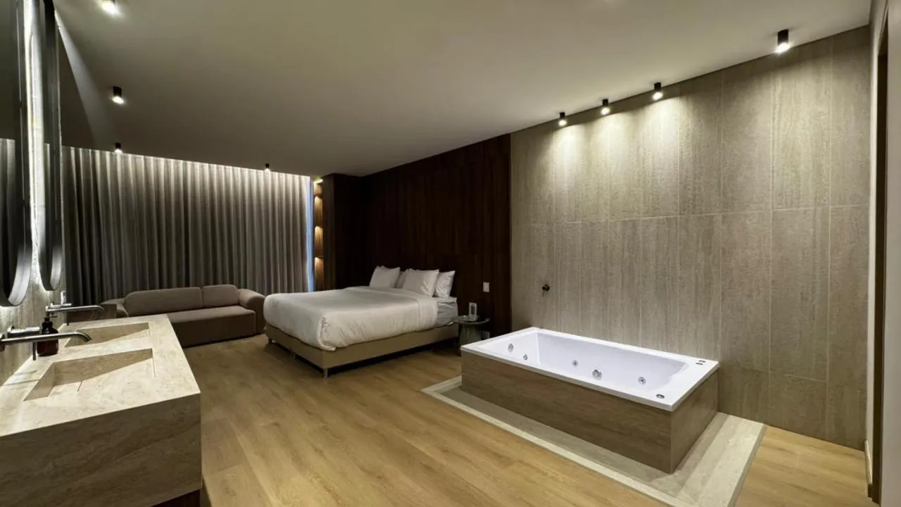 Bed in Hotel Lincoln