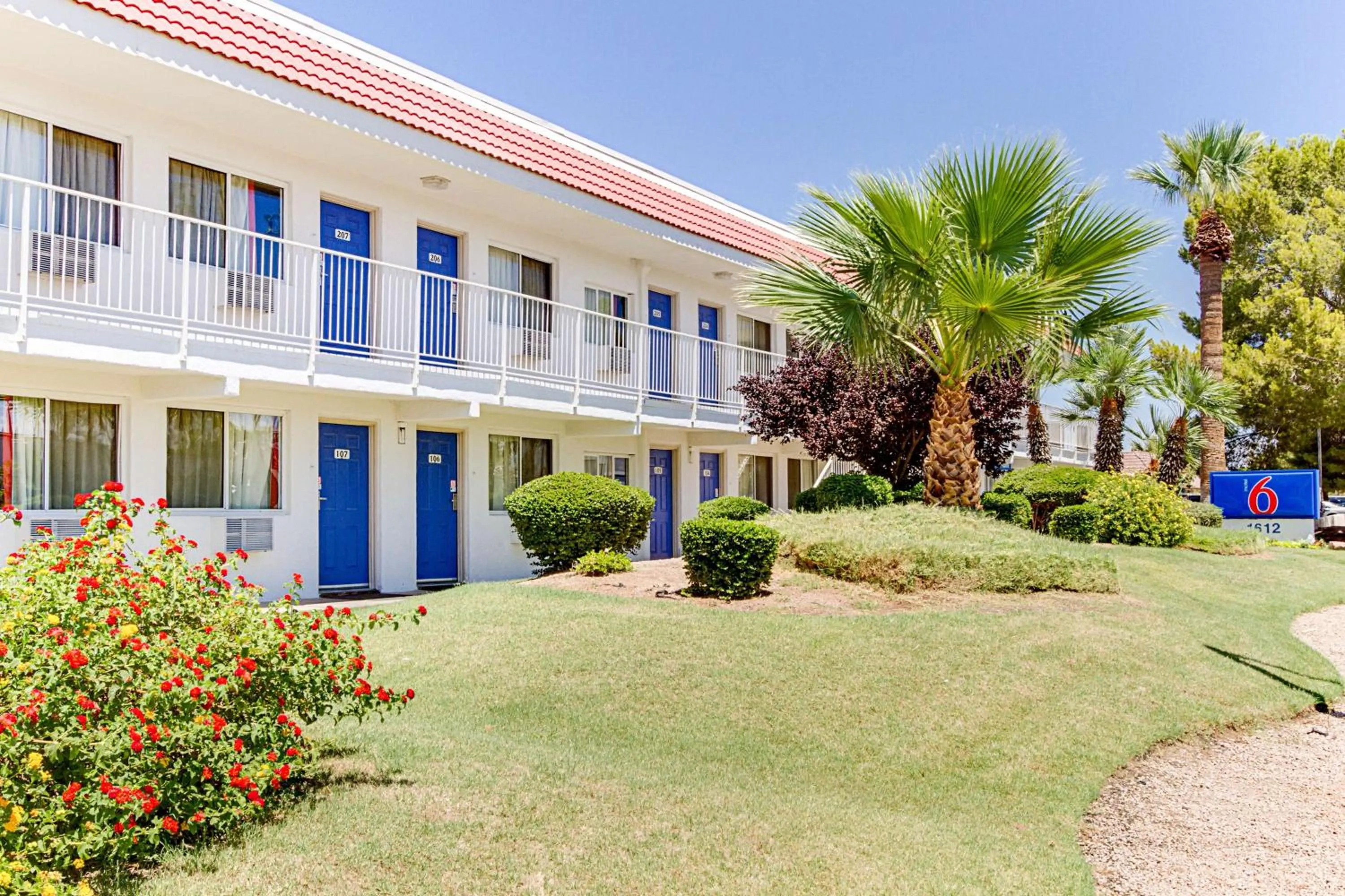 Property building in Motel 6-Tempe, AZ - Scottsdale South