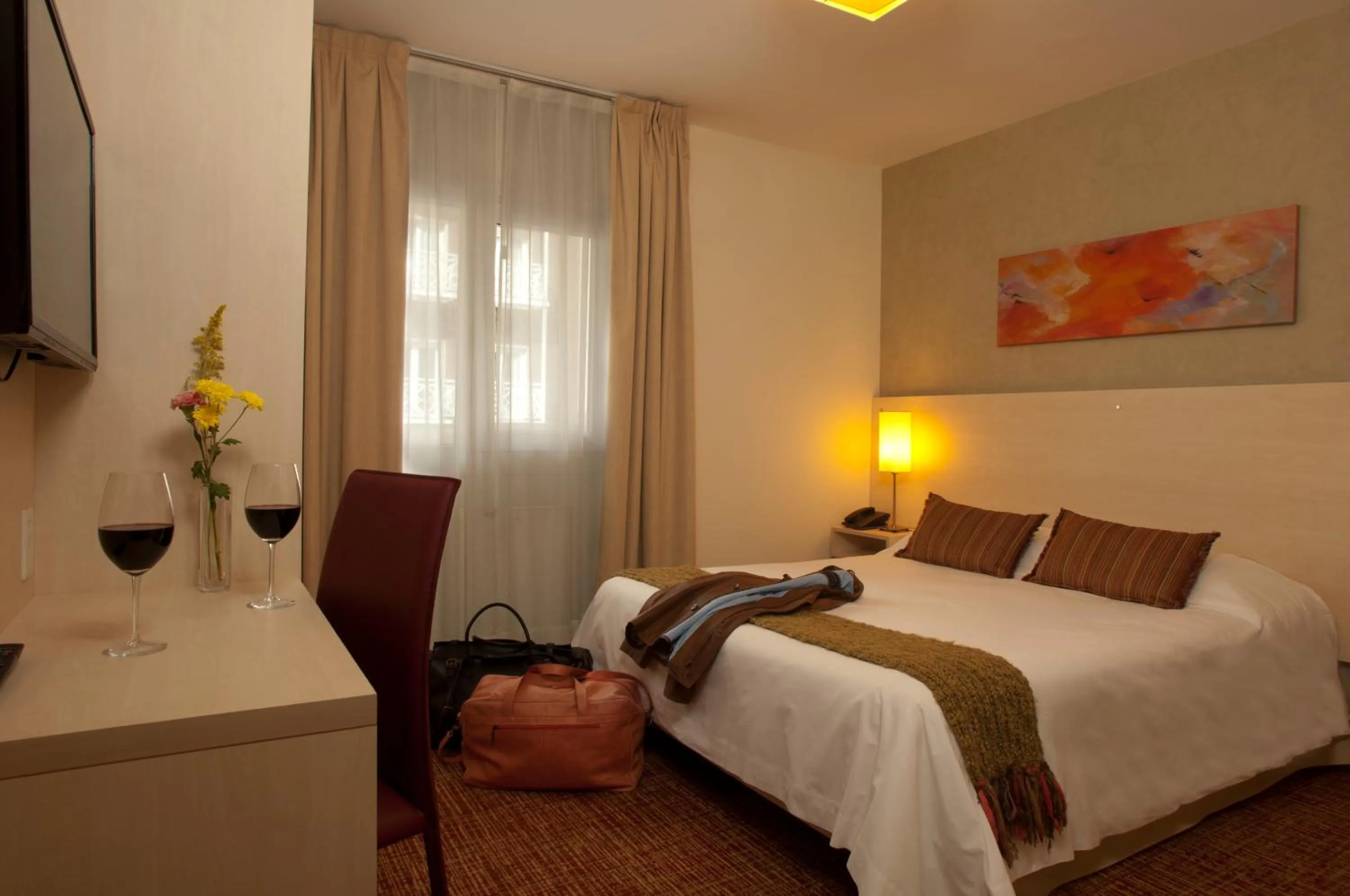 Photo of the whole room, Bed in Hotel De Los Andes