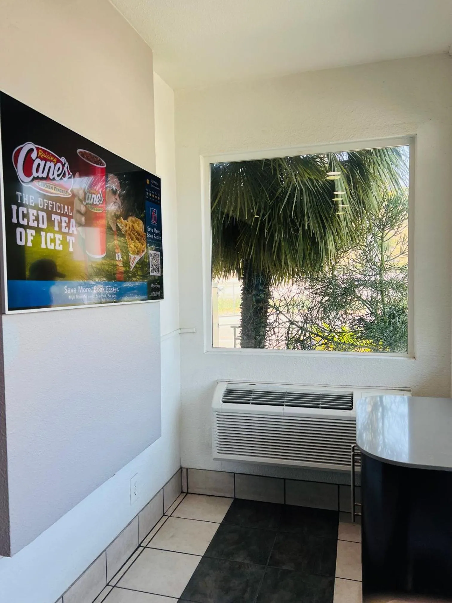 Coffee/tea facilities in Motel 6-La Mesa, CA - San Diego