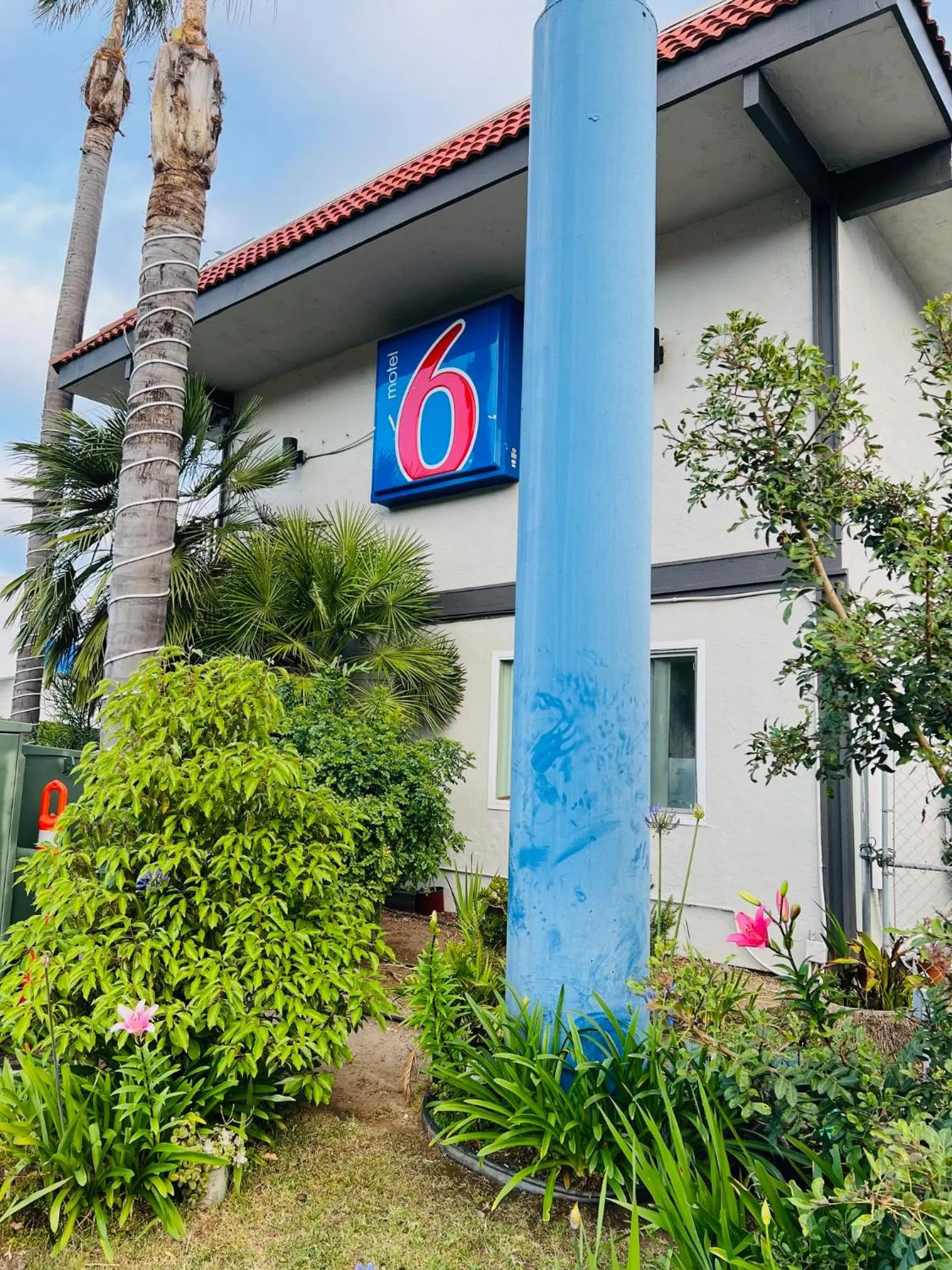 Property building in Motel 6-La Mesa, CA - San Diego