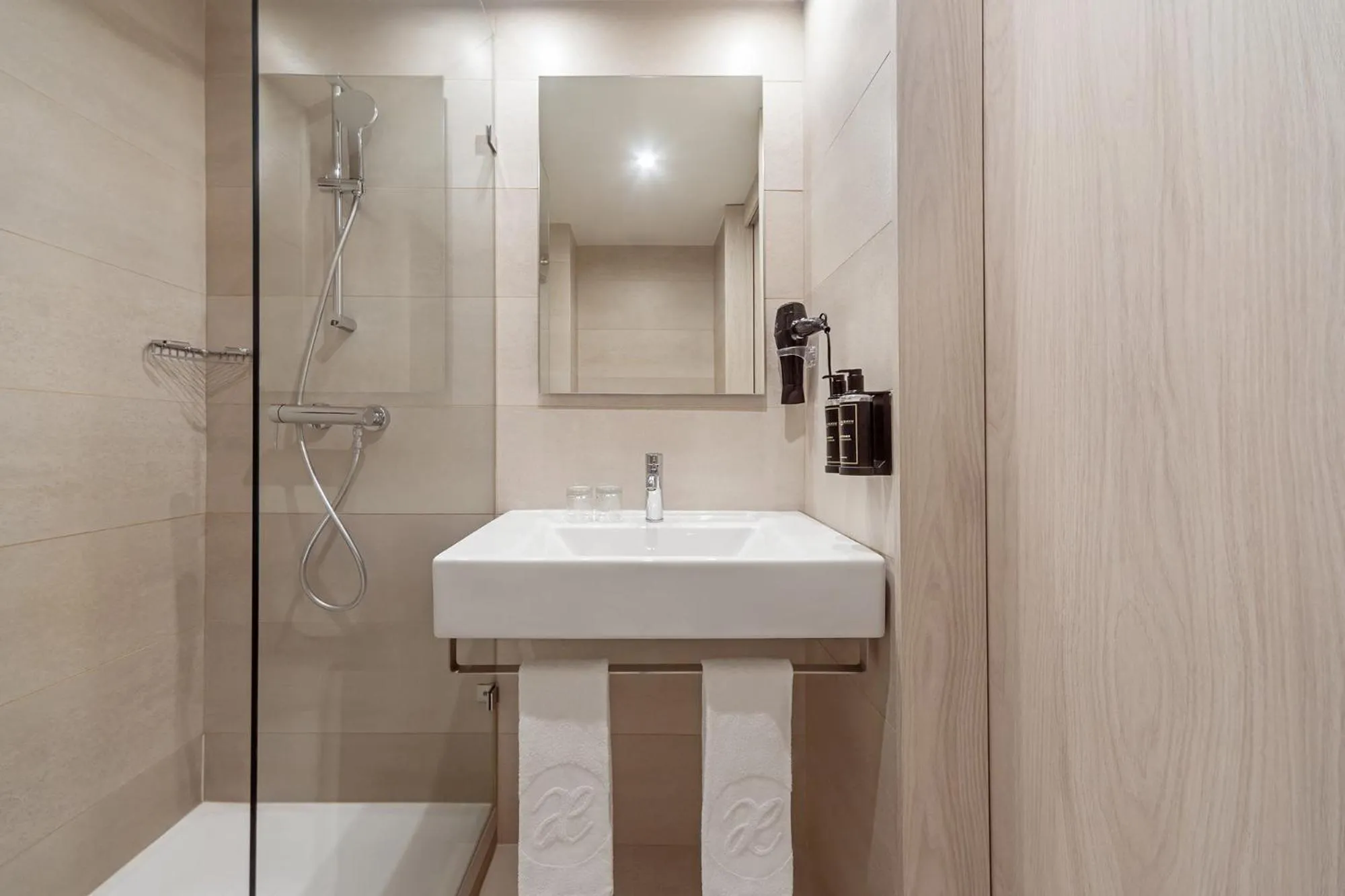 Bathroom in EXE Liberdade