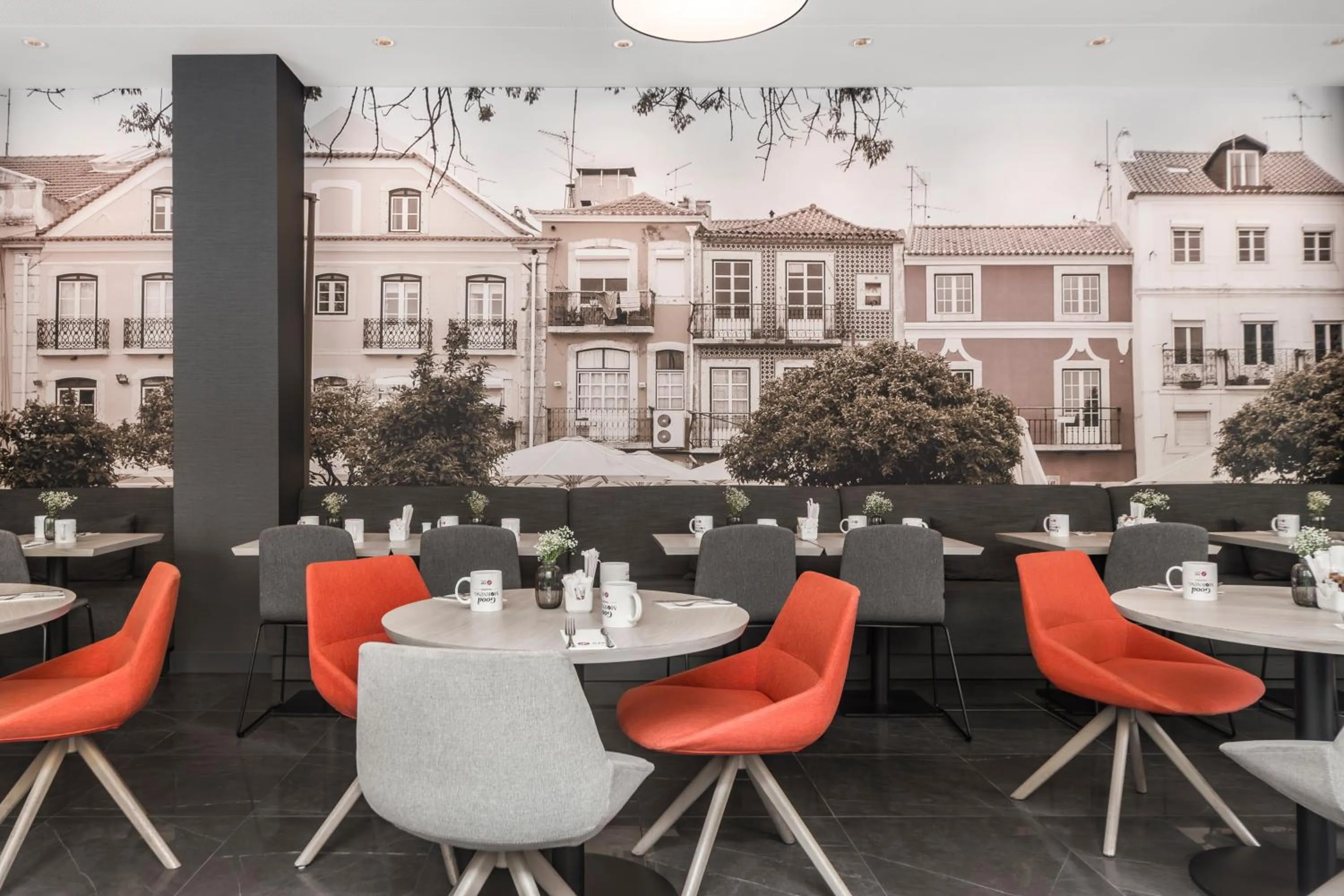 Breakfast in EXE Liberdade