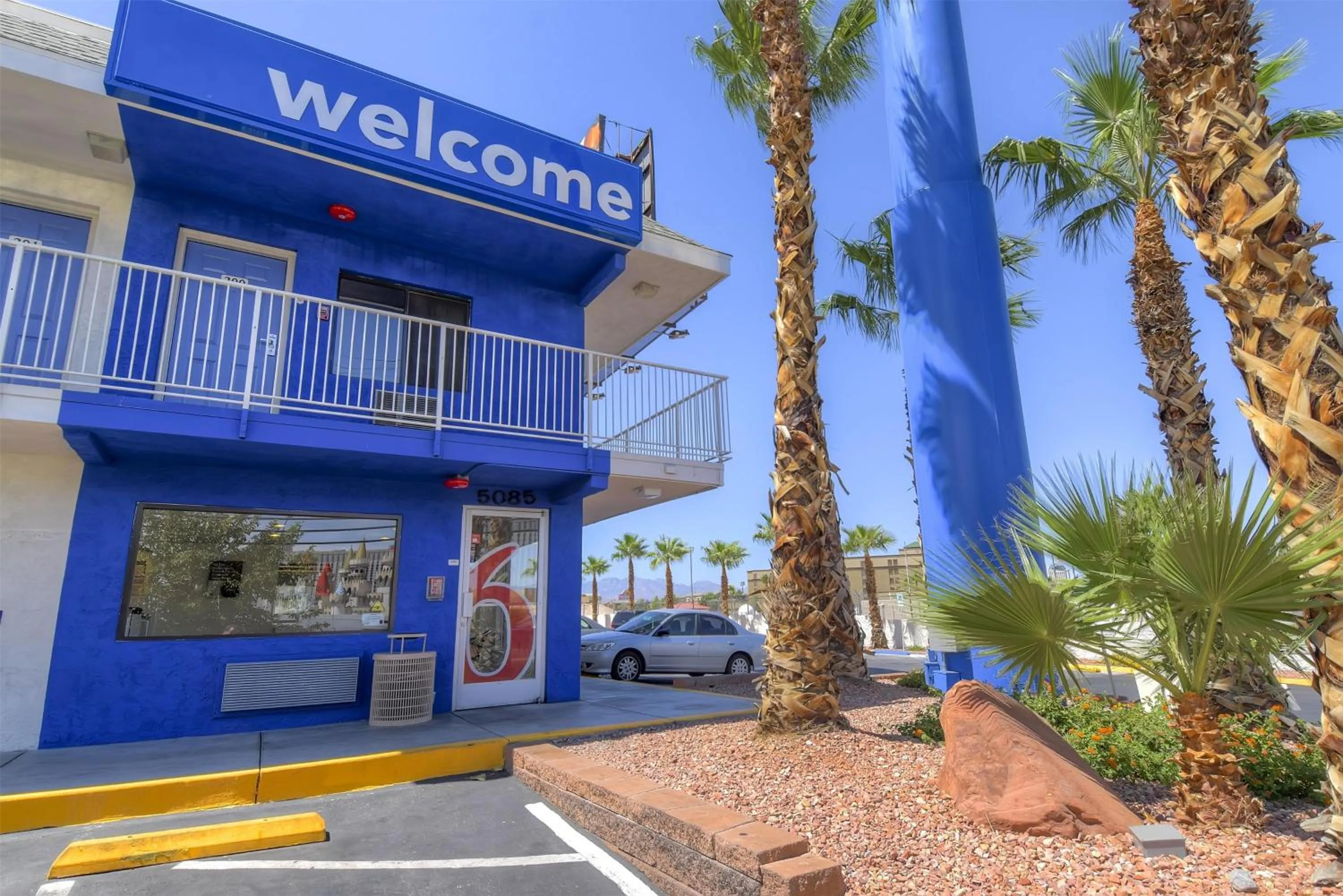 Property building in Motel 6 Las Vegas, NV – I-15 Stadium
