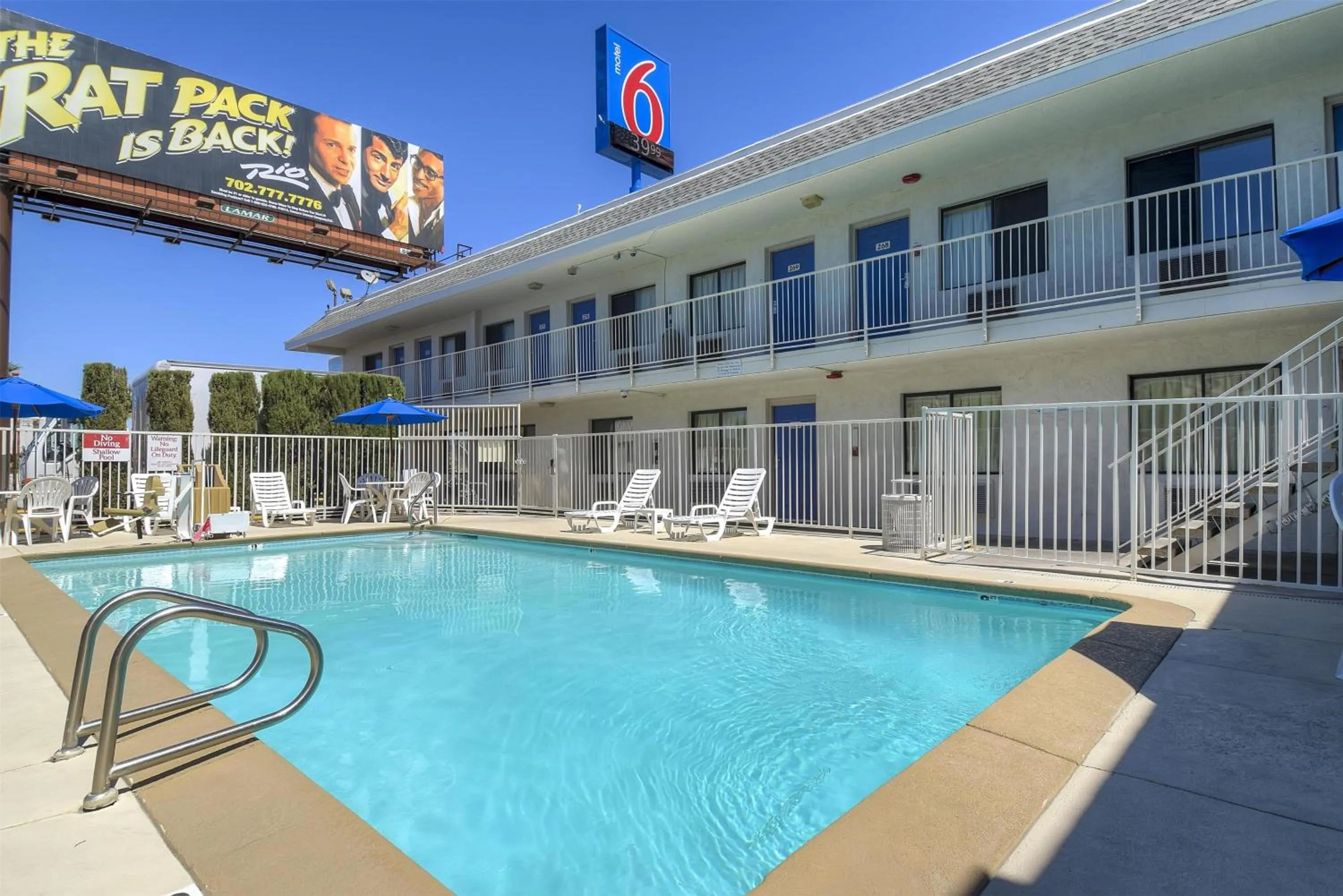 Pool view in Motel 6 Las Vegas, NV – I-15 Stadium