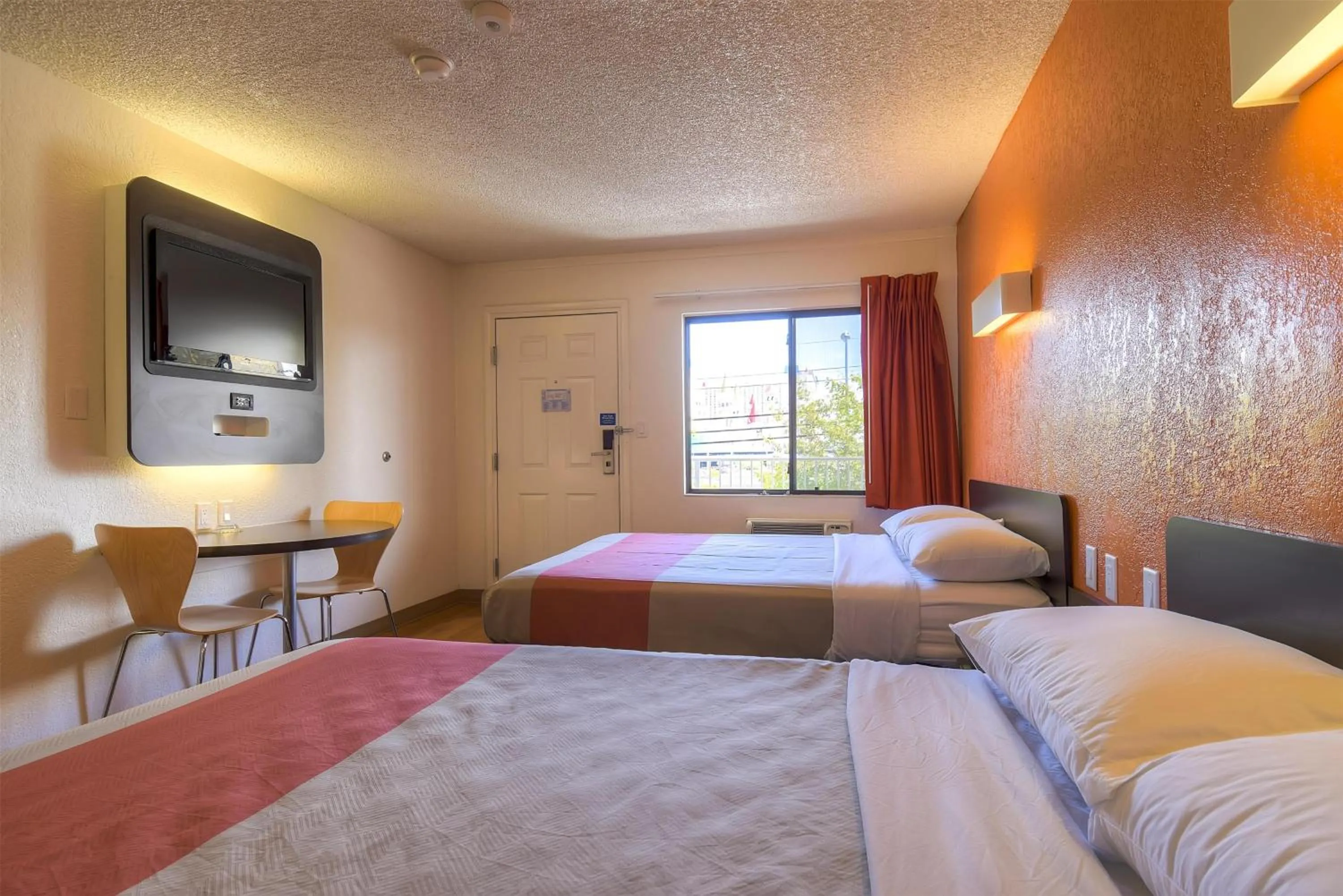 Bedroom, Bed in Motel 6 Las Vegas, NV – I-15 Stadium