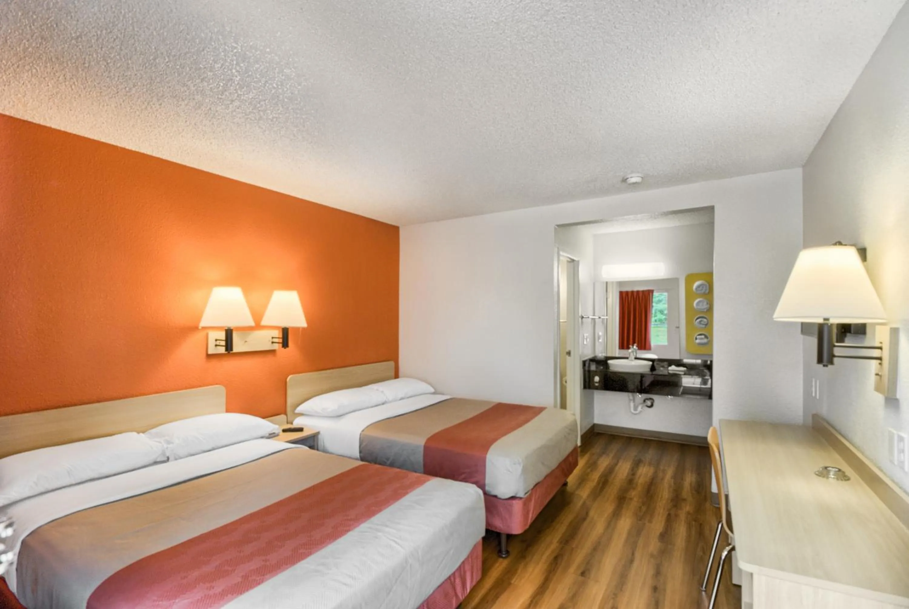 Day, Bed in Motel 6-Everett, WA - South