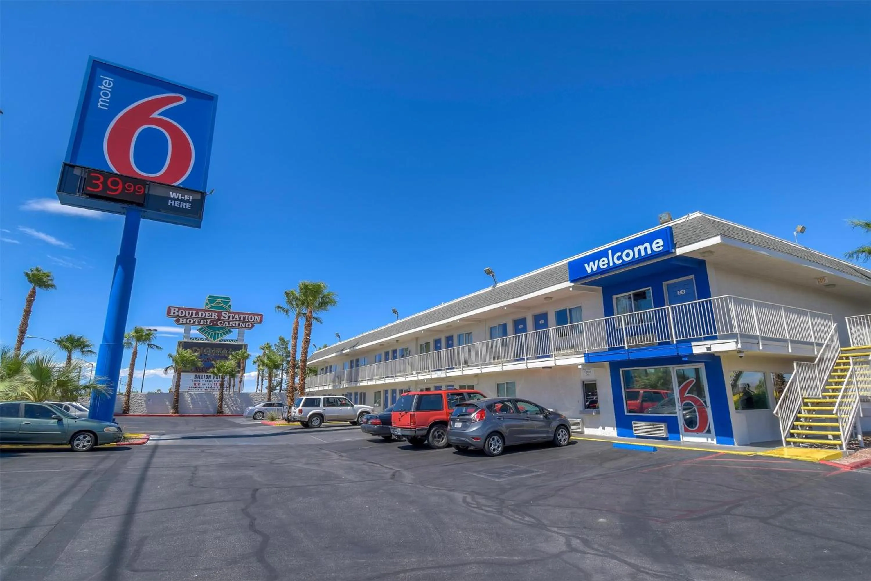 Property building in Park Inn by Radisson, Las Vegas Boulder Hwy