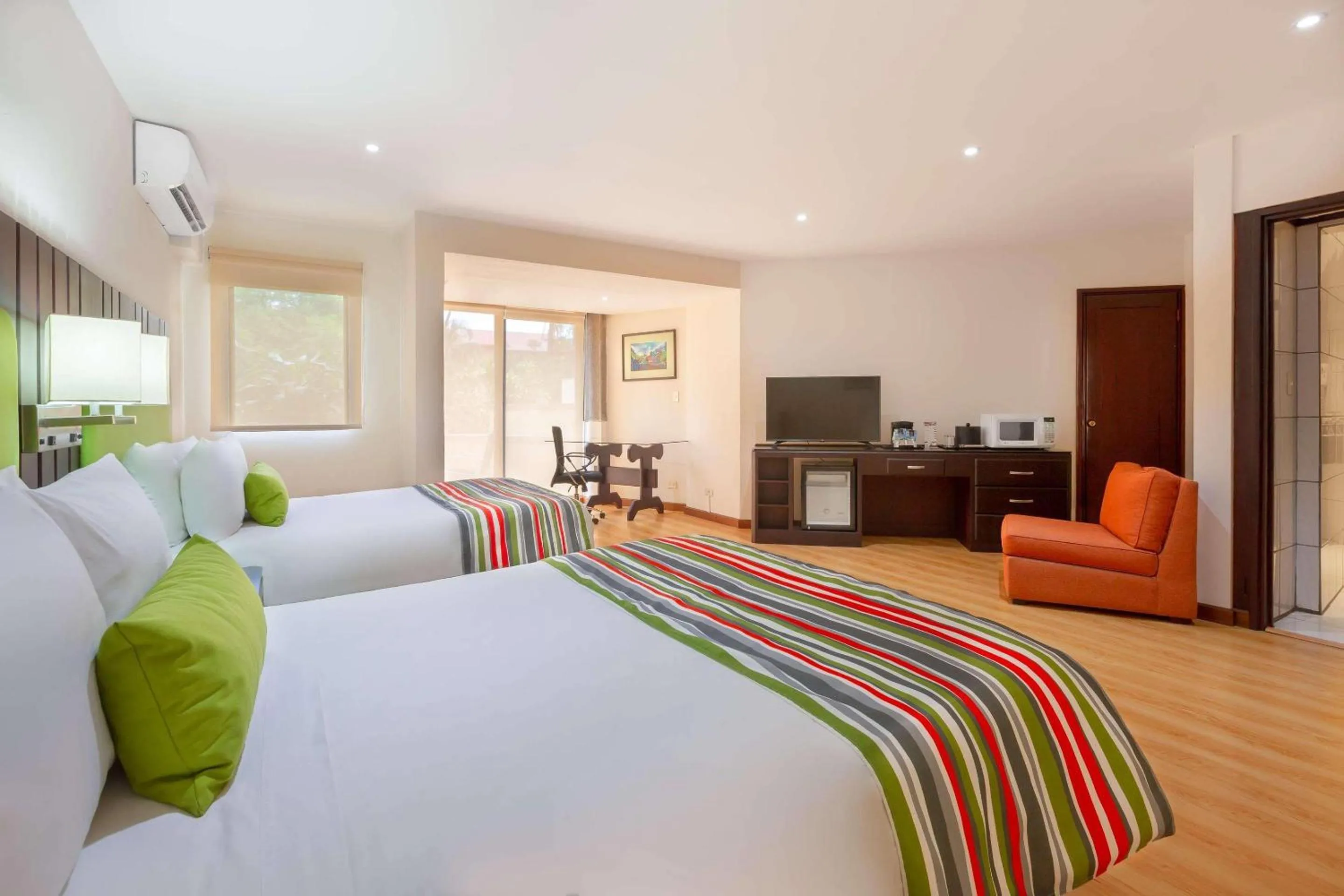 Bedroom, Bed in Country Inn & Suites by Radisson, San Jose Aeropuerto, Costa Rica