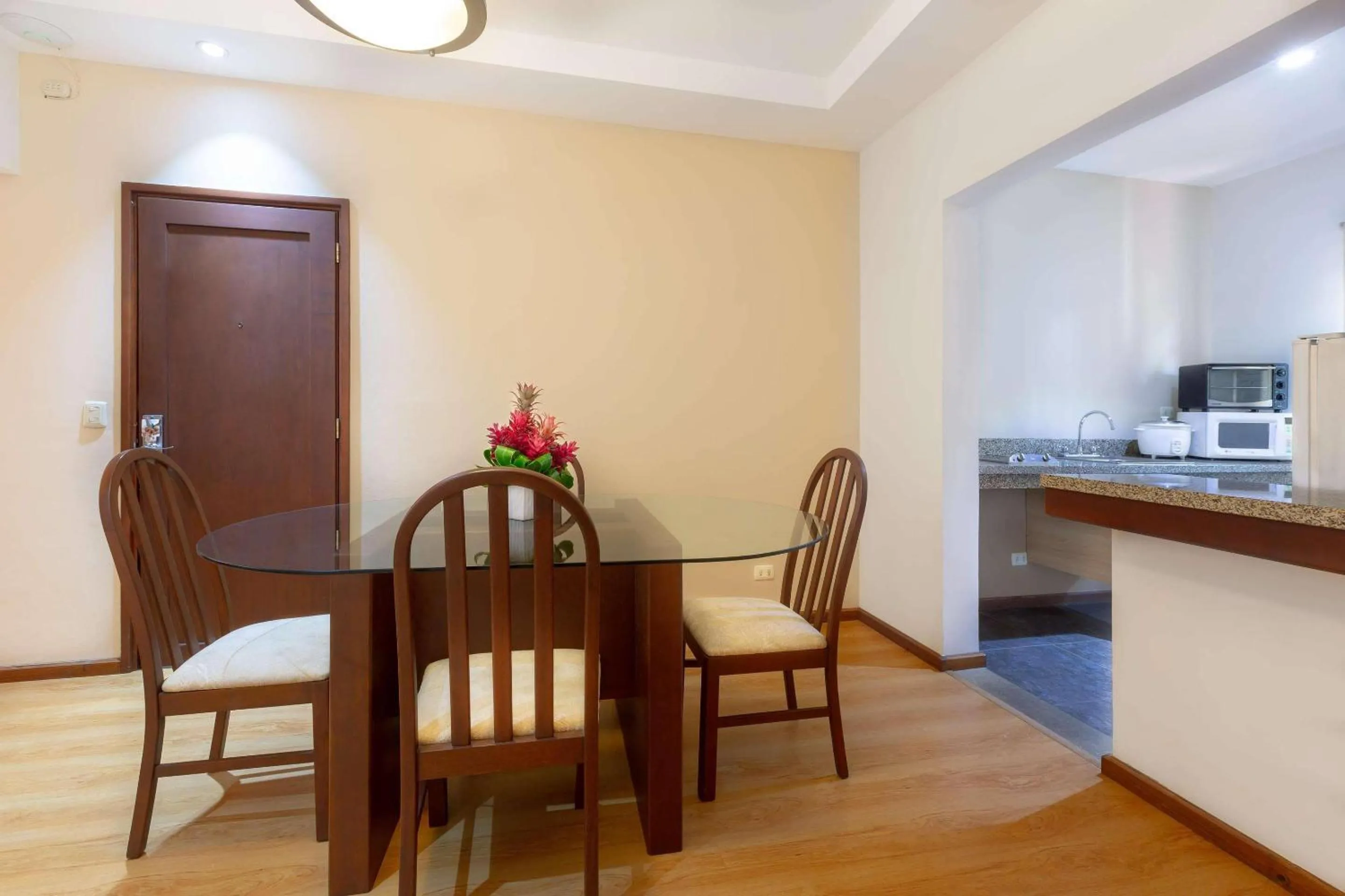 Bedroom in Country Inn & Suites by Radisson, San Jose Aeropuerto, Costa Rica