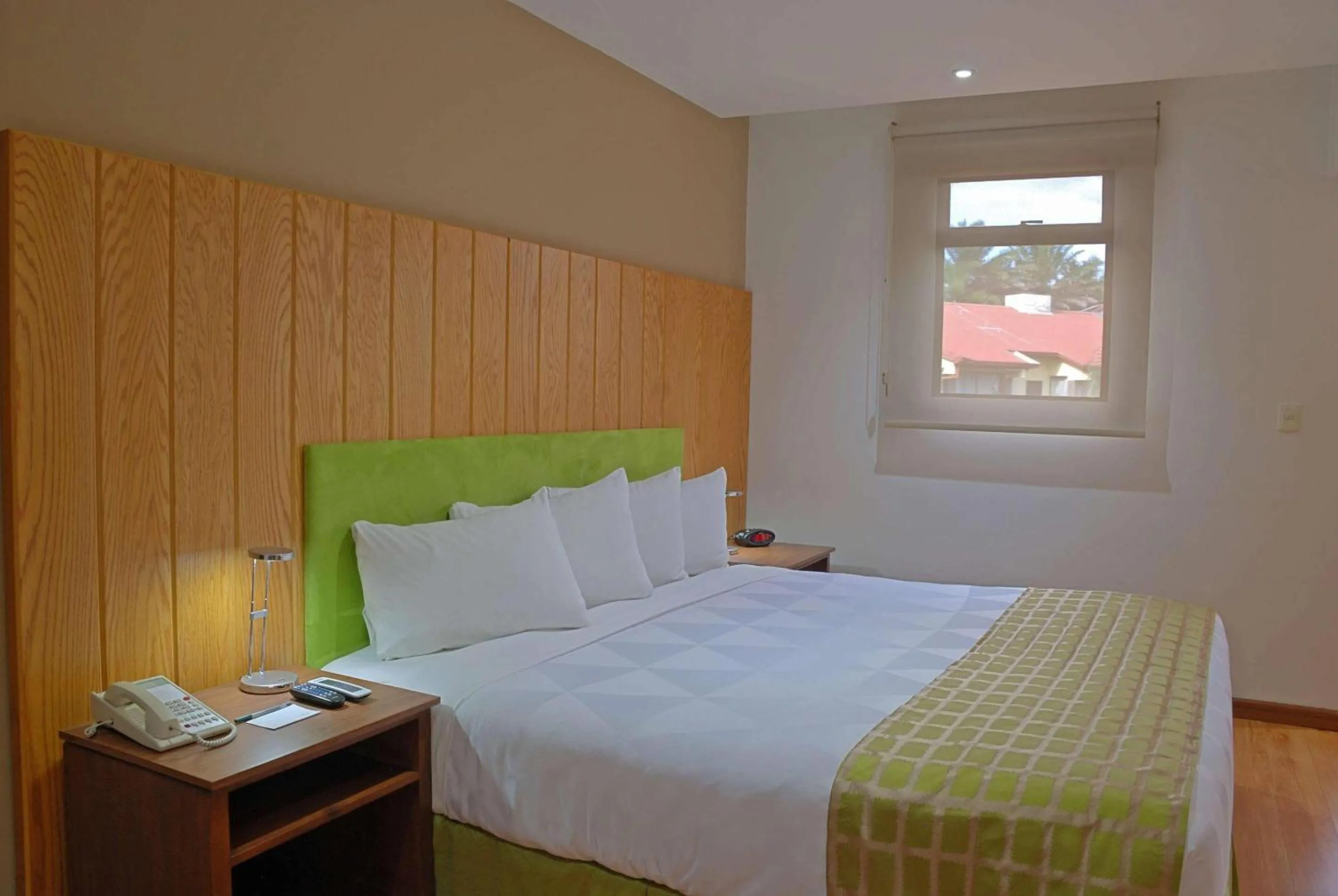 Bedroom, Bed in Country Inn & Suites by Radisson, San Jose Aeropuerto, Costa Rica