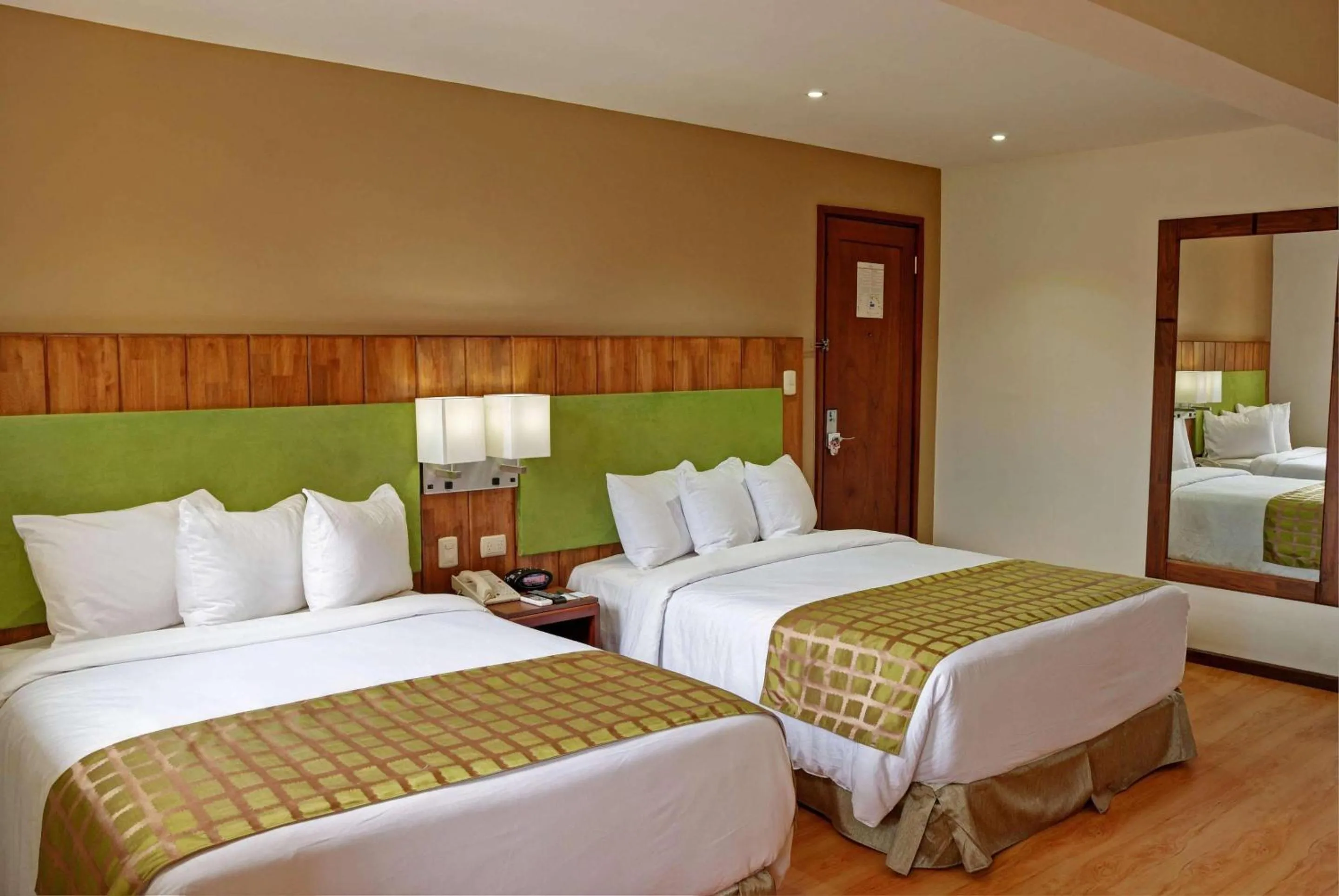 Bedroom, Bed in Country Inn & Suites by Radisson, San Jose Aeropuerto, Costa Rica