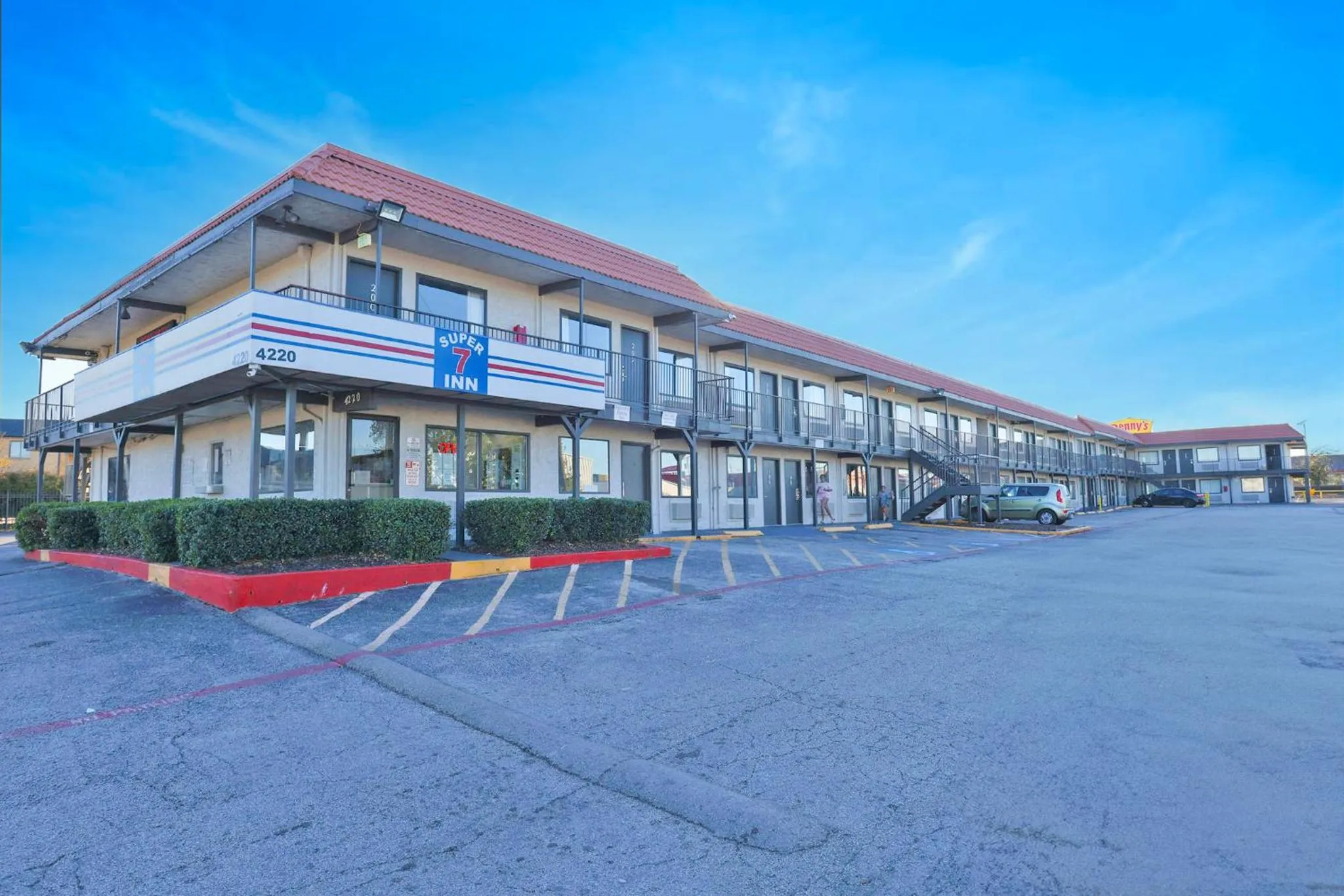 Parking in Super 7 Inn by Hotel O Dallas I 20