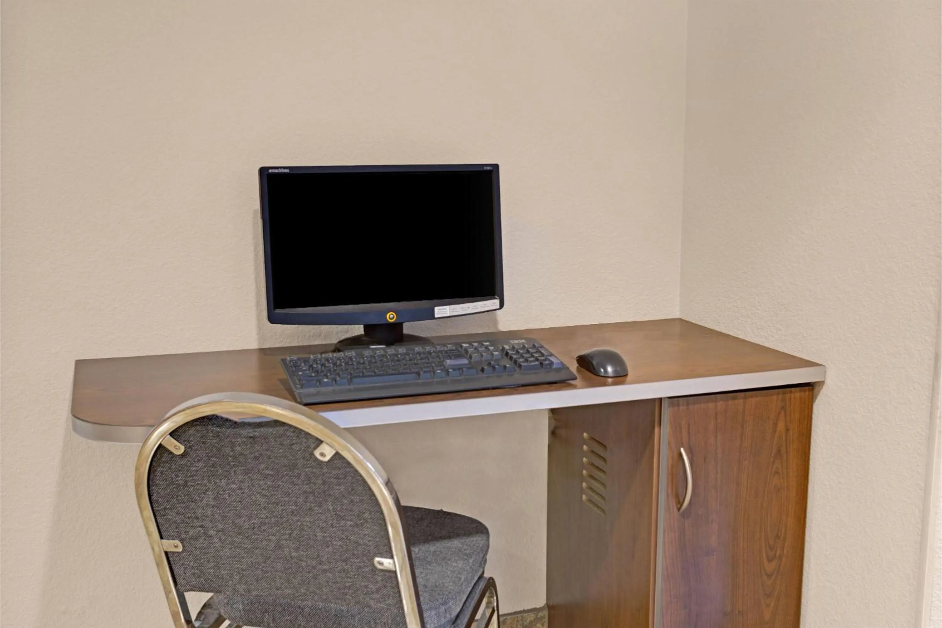 Business facilities in Microtel Inn & Suites Cheyenne