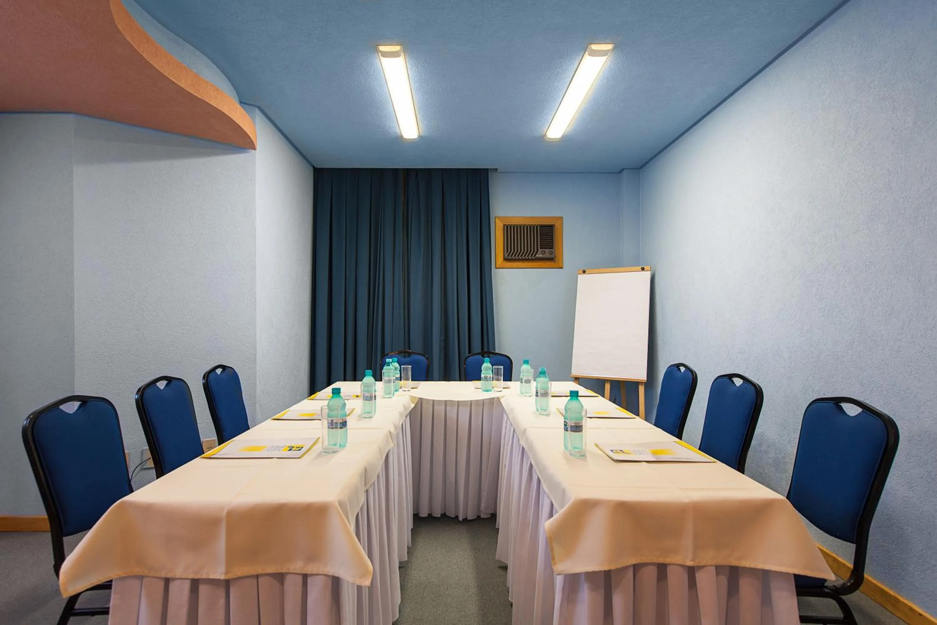 Business facilities in Solis Praia Hotel Itapema