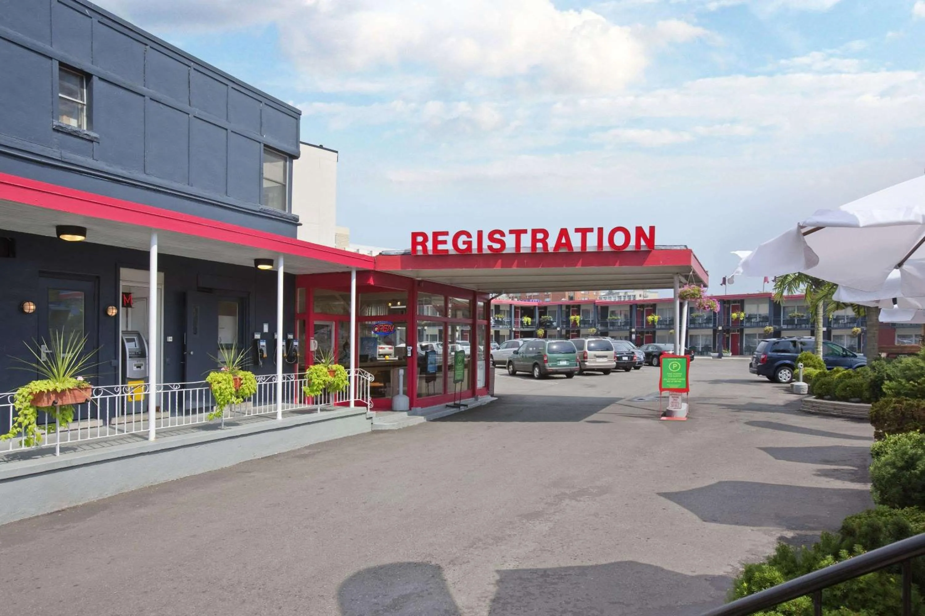 Property building in Thriftlodge Niagara Falls At The Falls