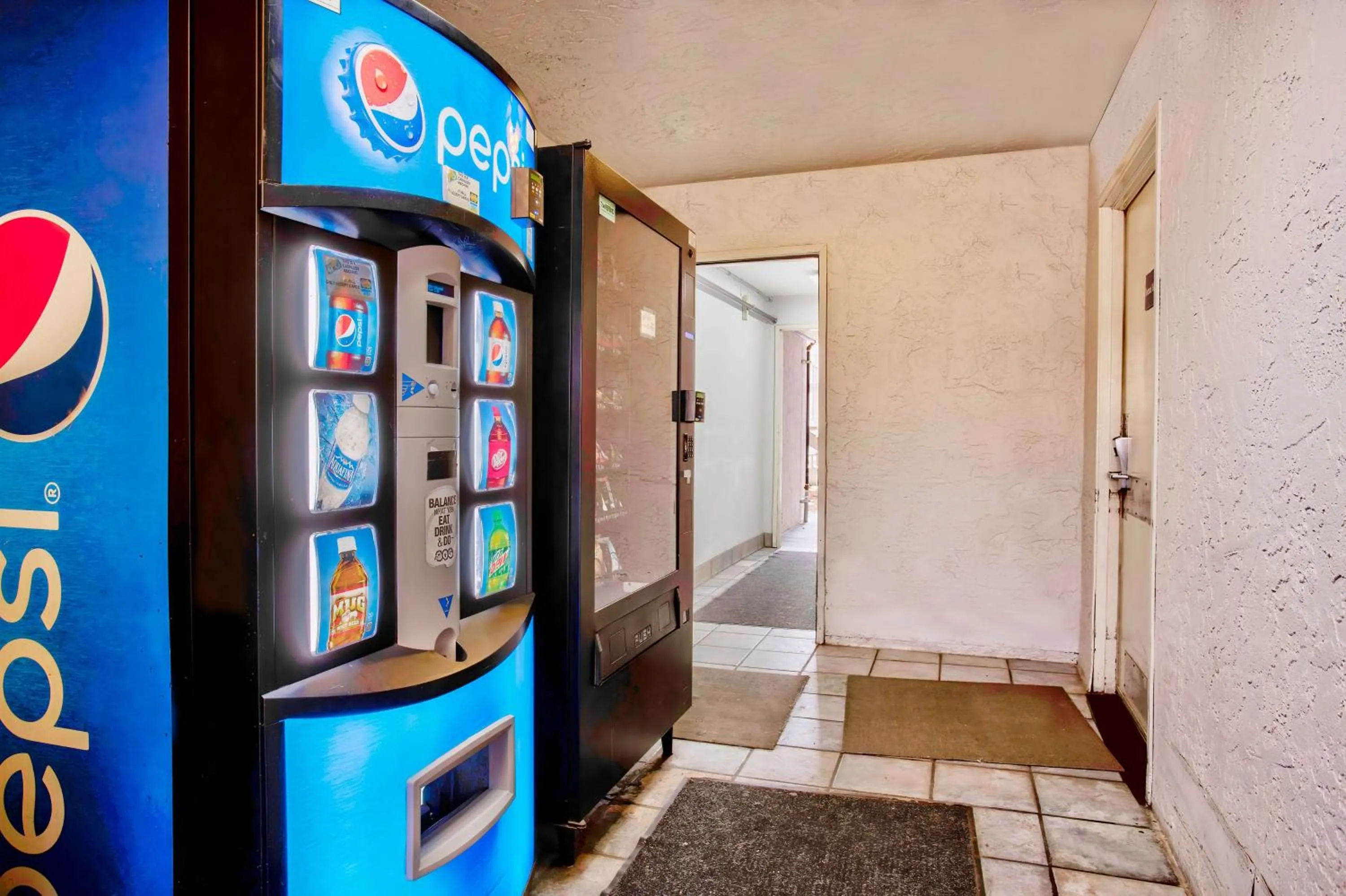 Property building in Motel 6-Salem, OR