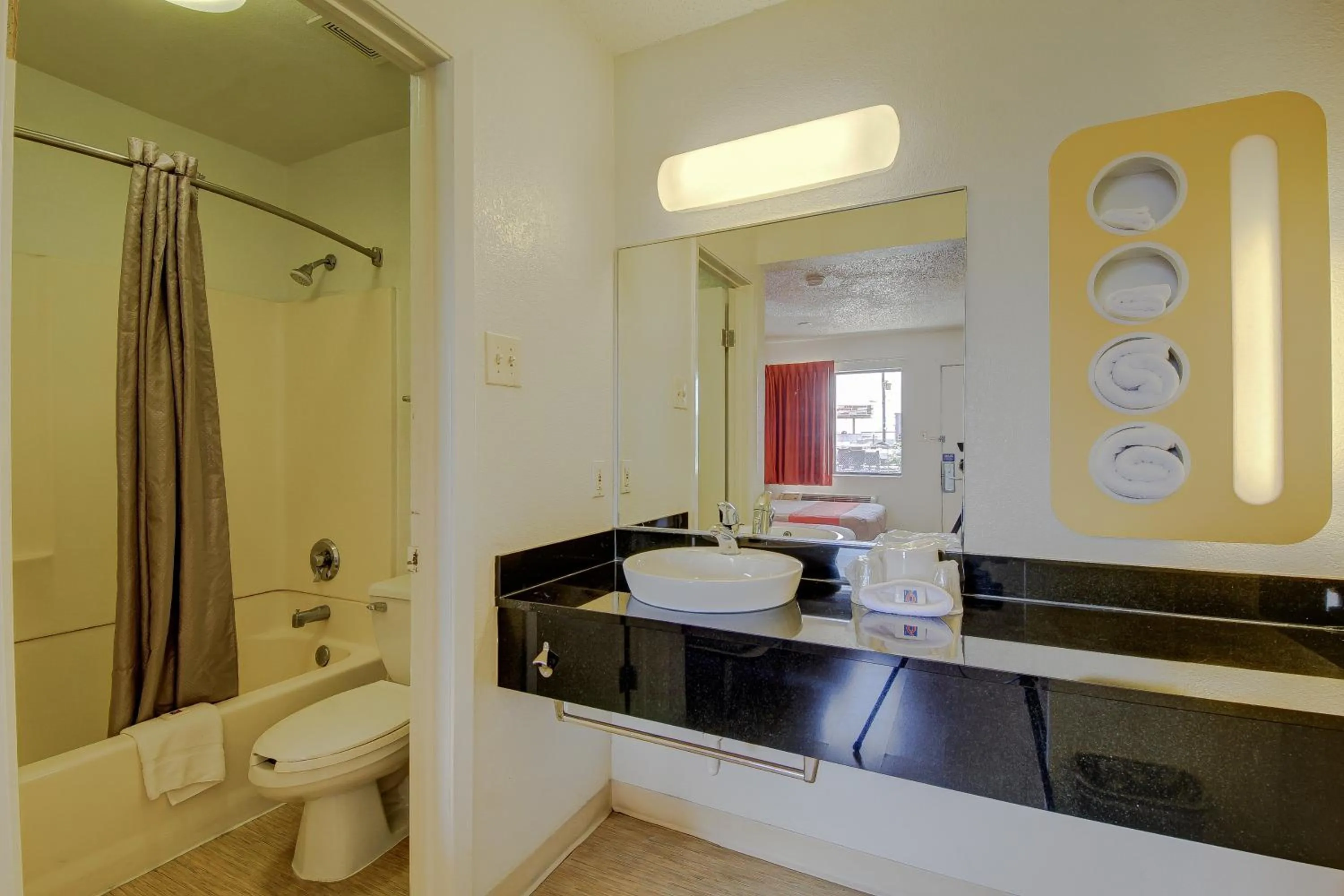 Bathroom in Motel 6-San Antonio, TX - Fort Sam Houston