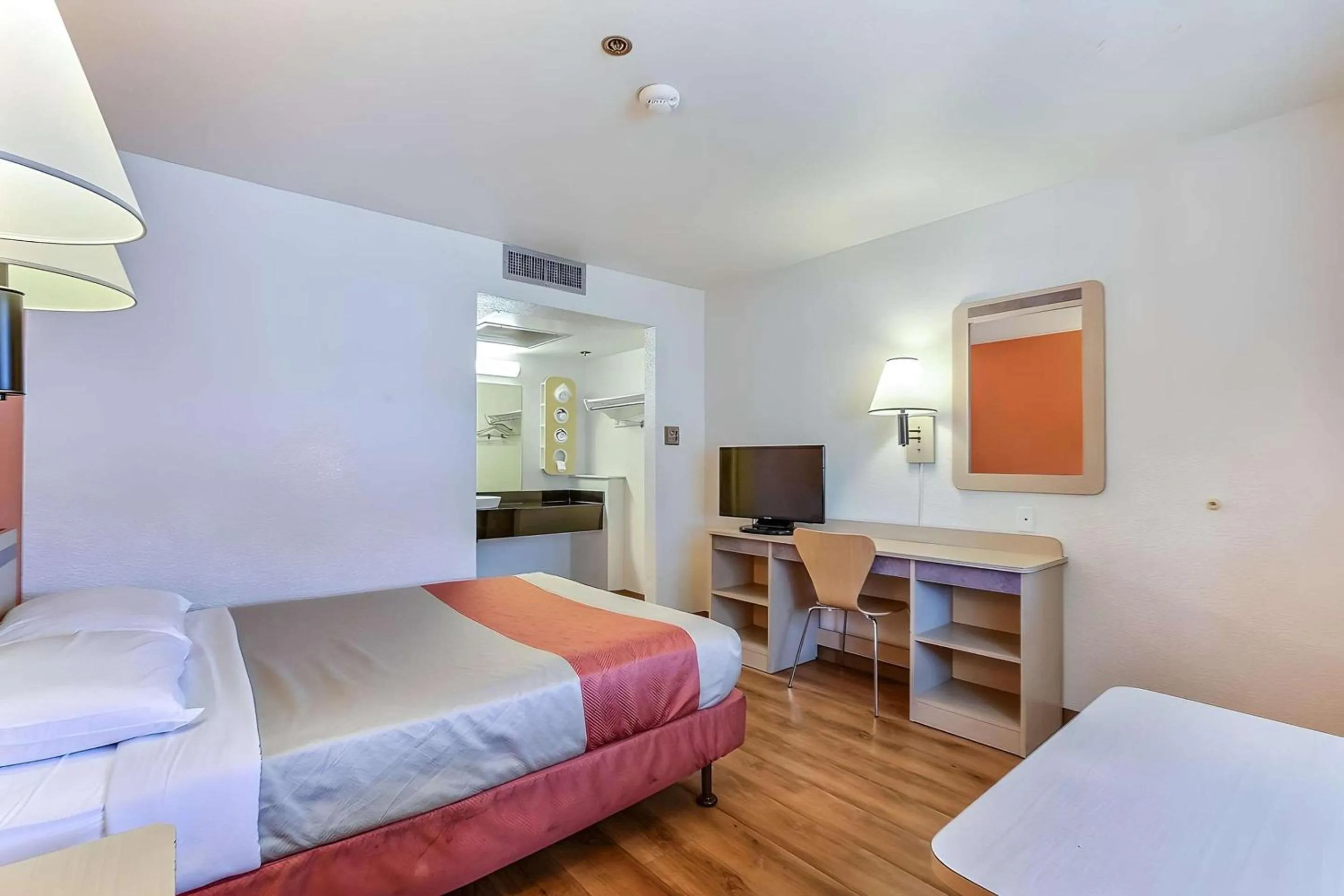 Bedroom in Park Inn by Radisson, Livermore