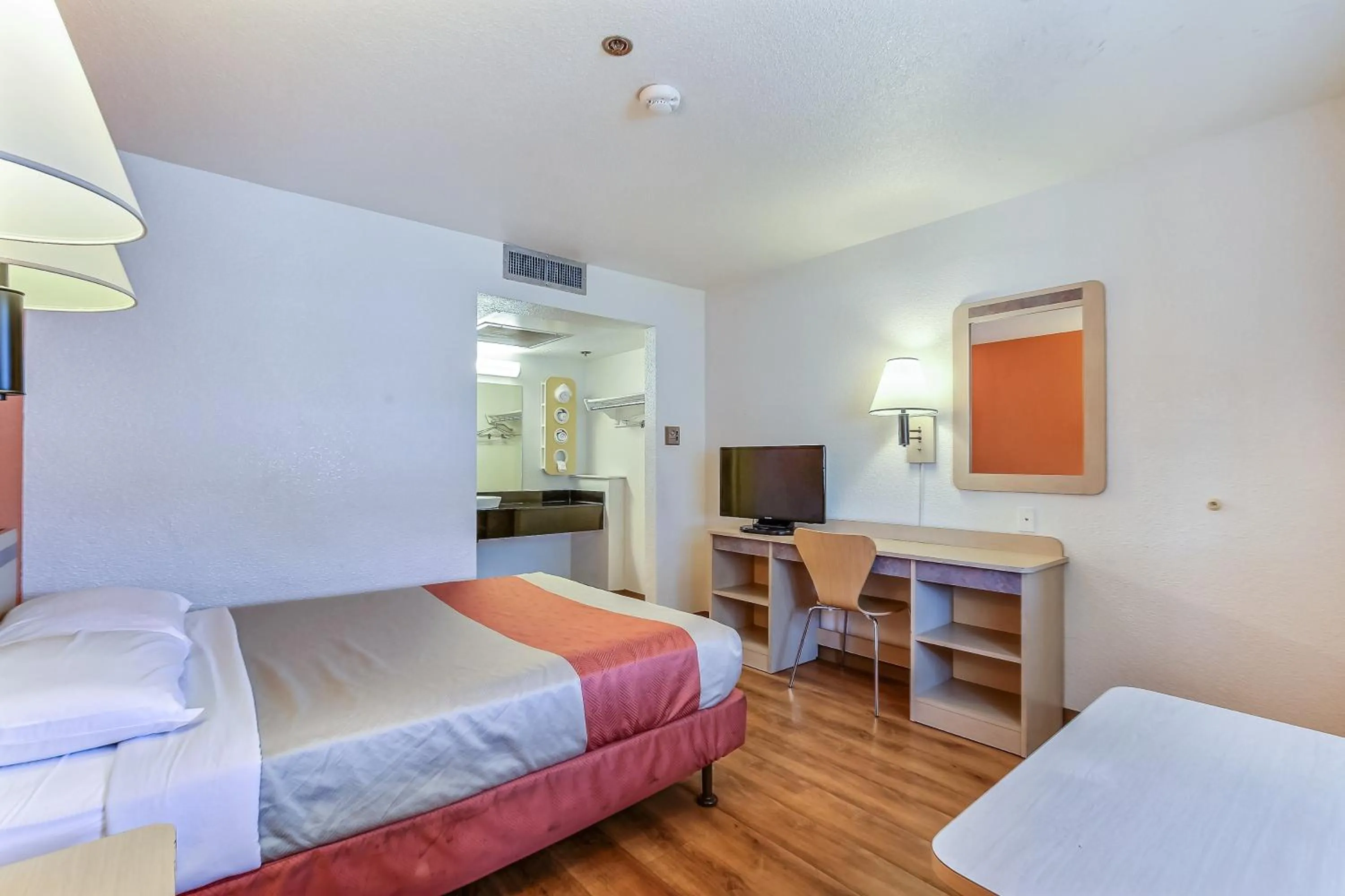 Bedroom in Park Inn by Radisson, Livermore