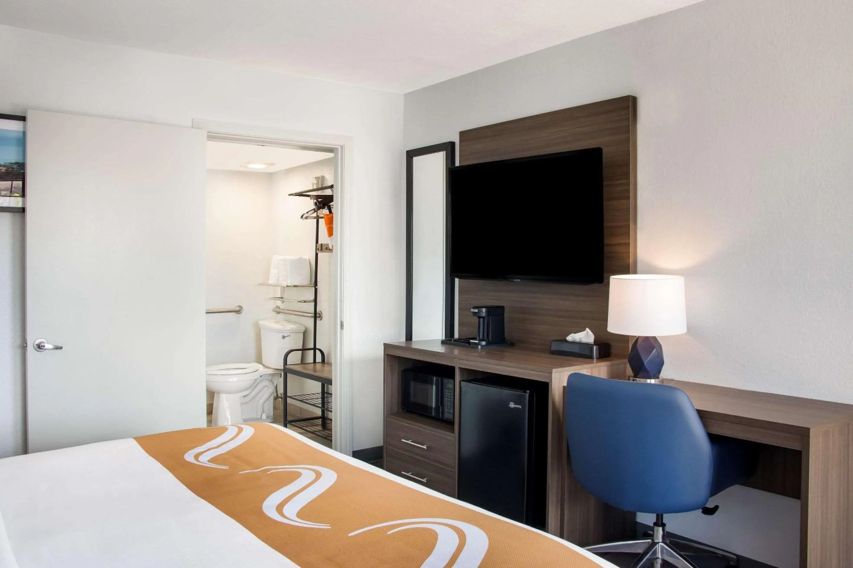 Bedroom, Bed in Quality Inn Santa Fe New Mexico