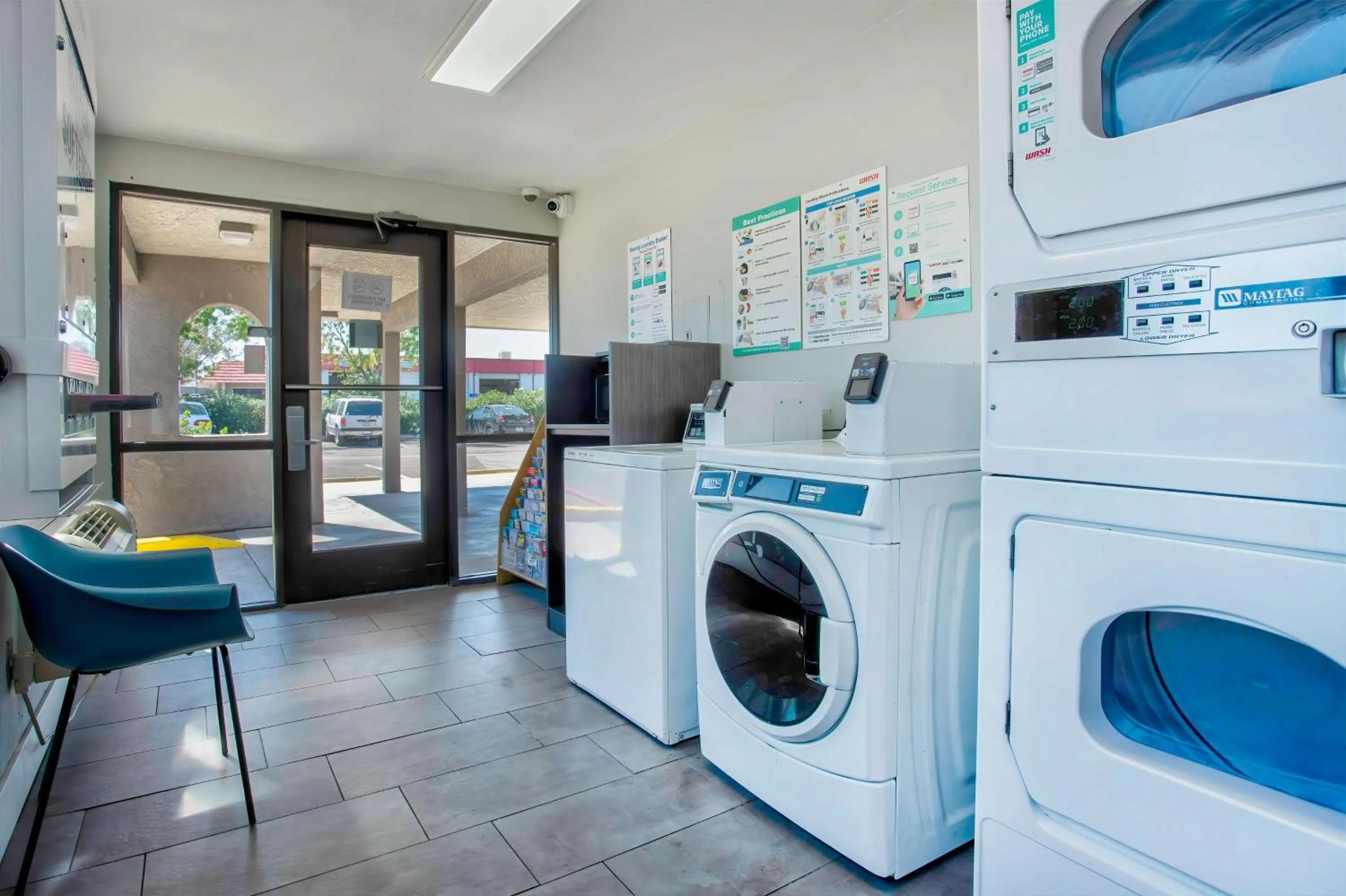 Property building in Motel 6-Kingman, AZ - Route 66 East