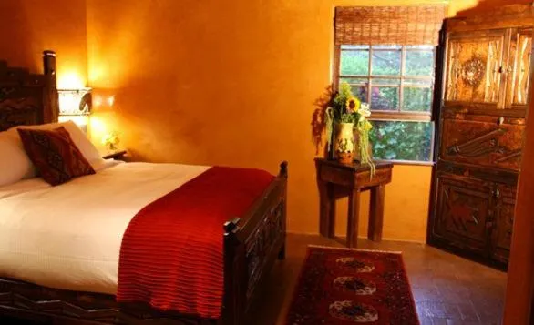 Bedroom, Bed in Antigua Inn