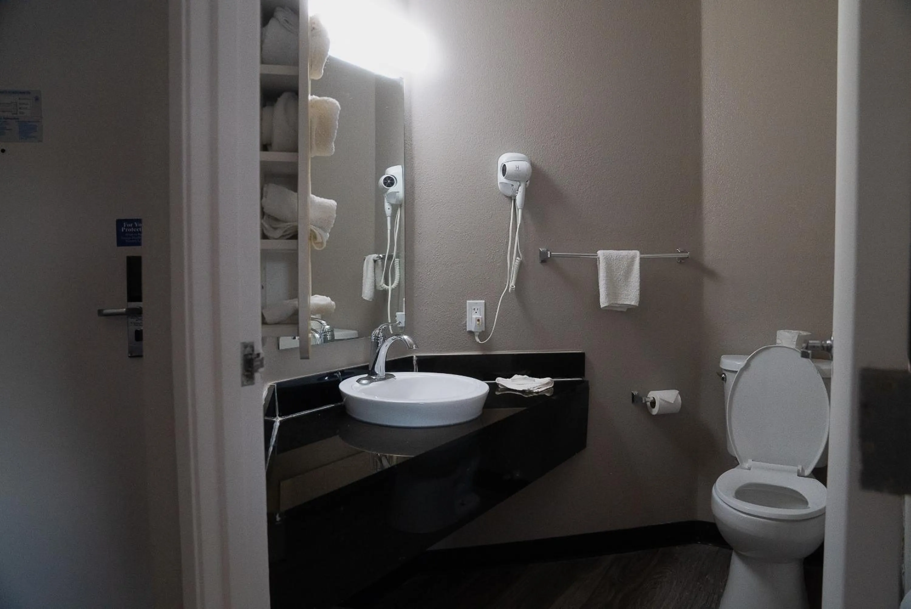 Bathroom in Motel 6-Caseyville, IL - Caseyville Il