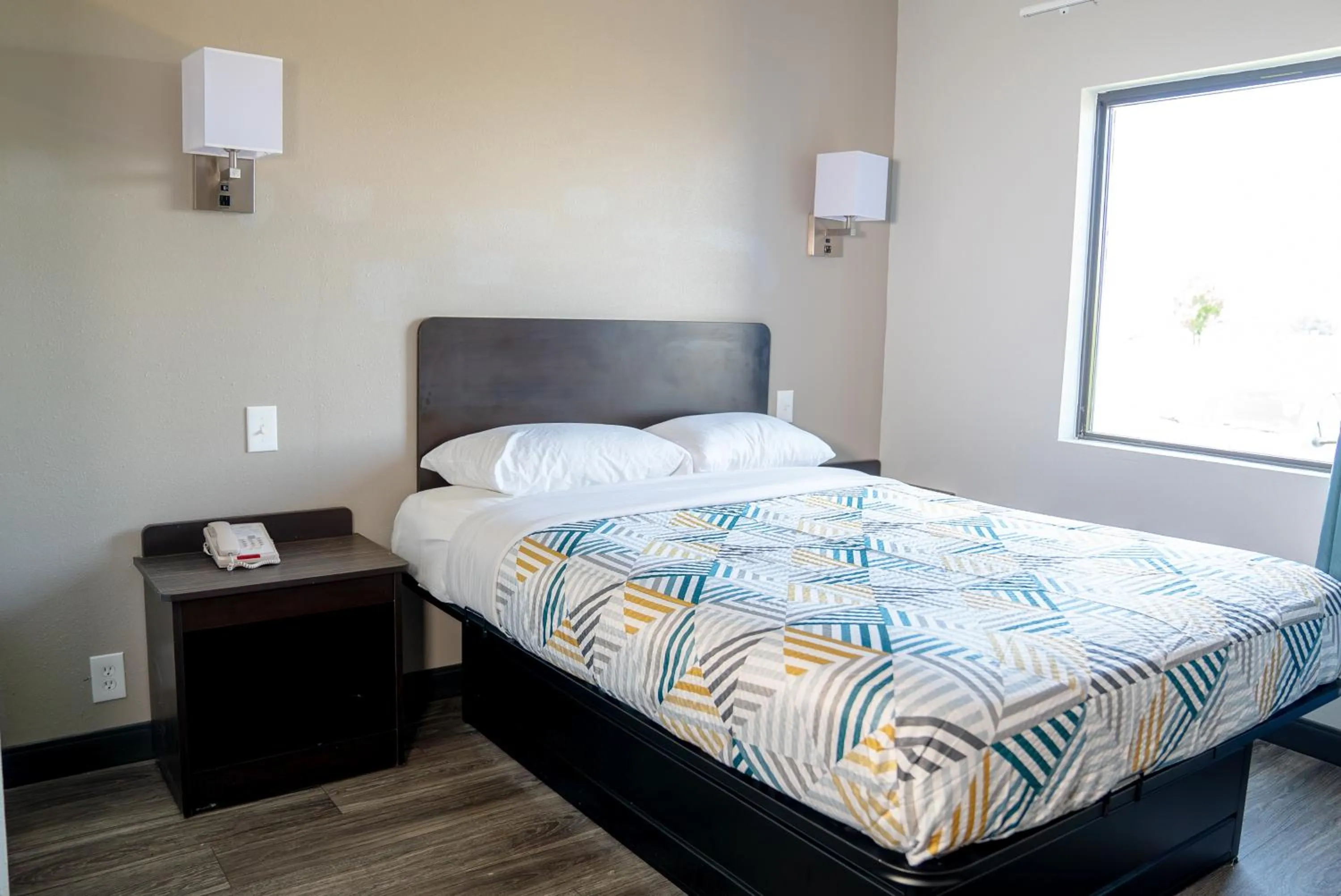 Bed in Motel 6-Caseyville, IL - Caseyville Il