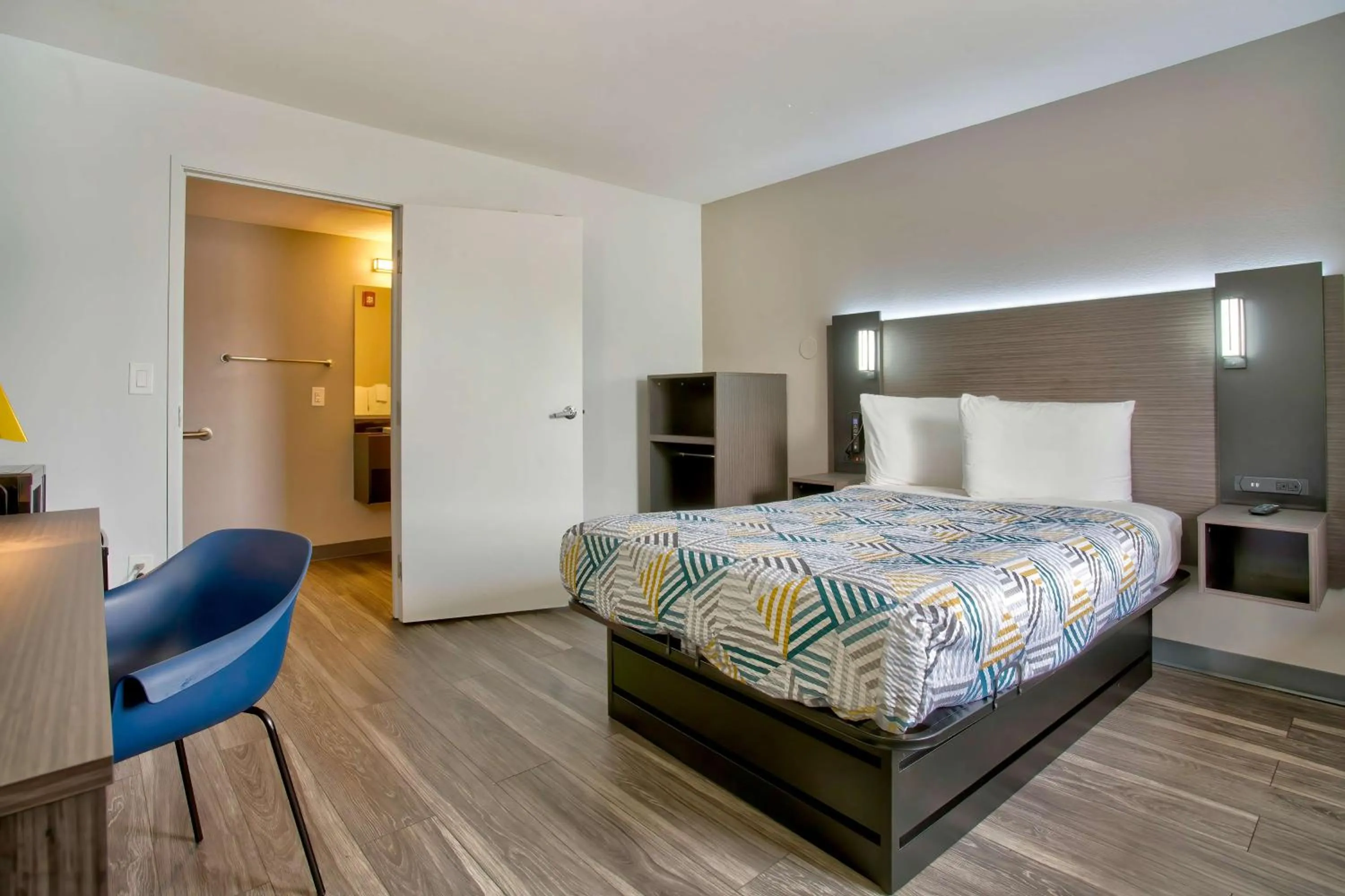 Bedroom, Bed in Motel 6-Richland, WA - Kennewick