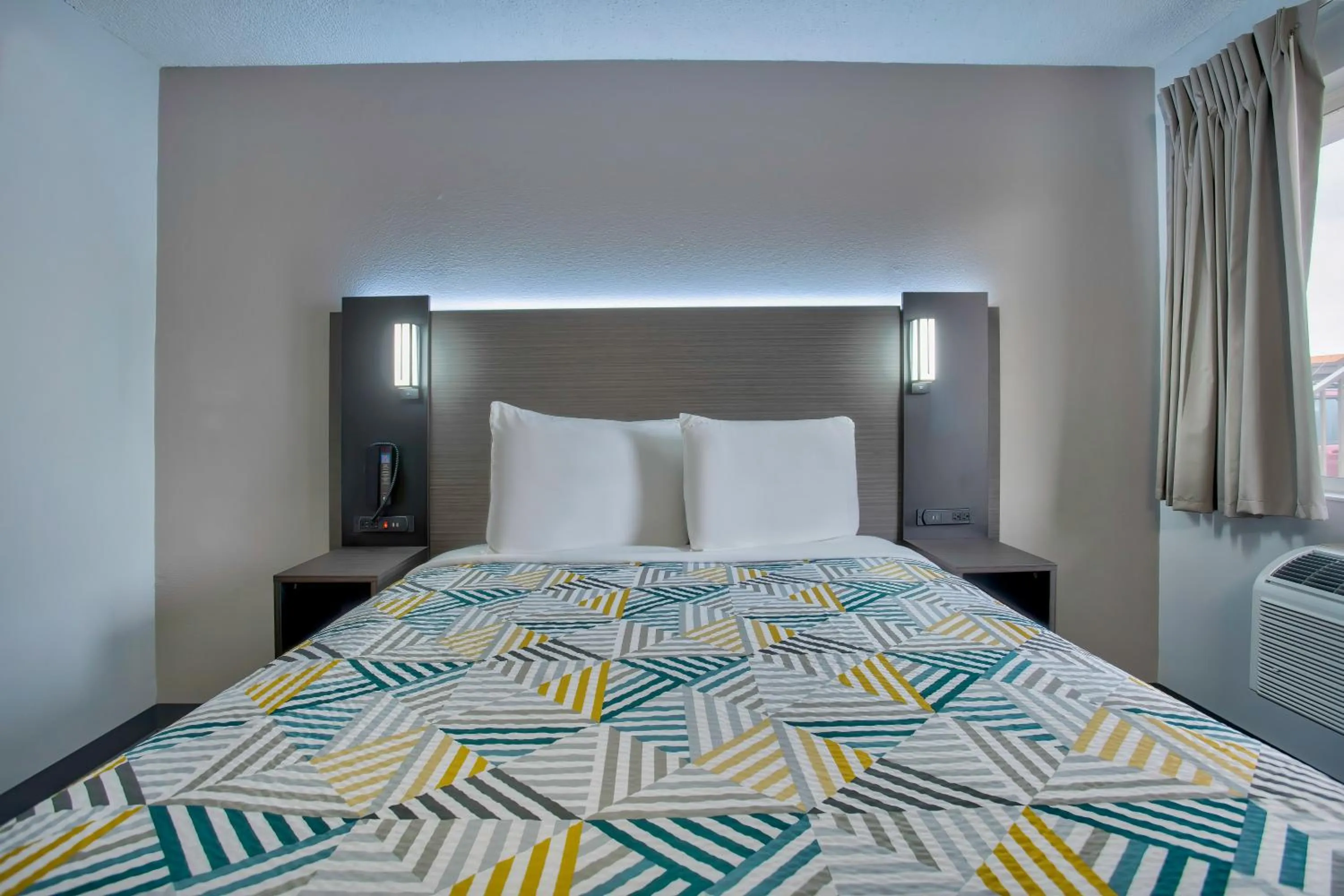 Bedroom, Bed in Motel 6-Richland, WA - Kennewick