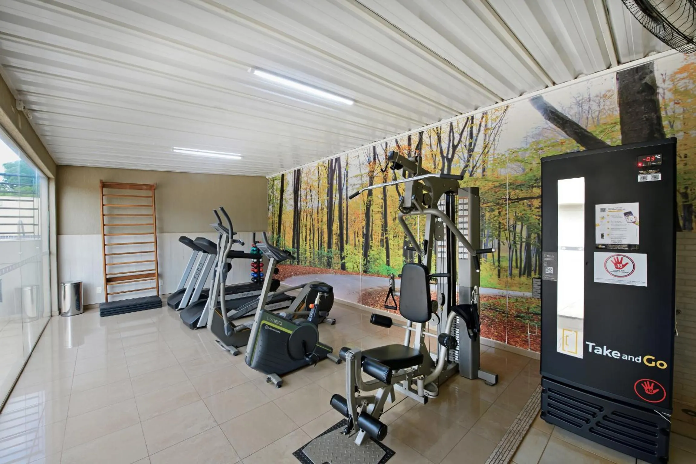 Fitness centre/facilities in Garden Hotel