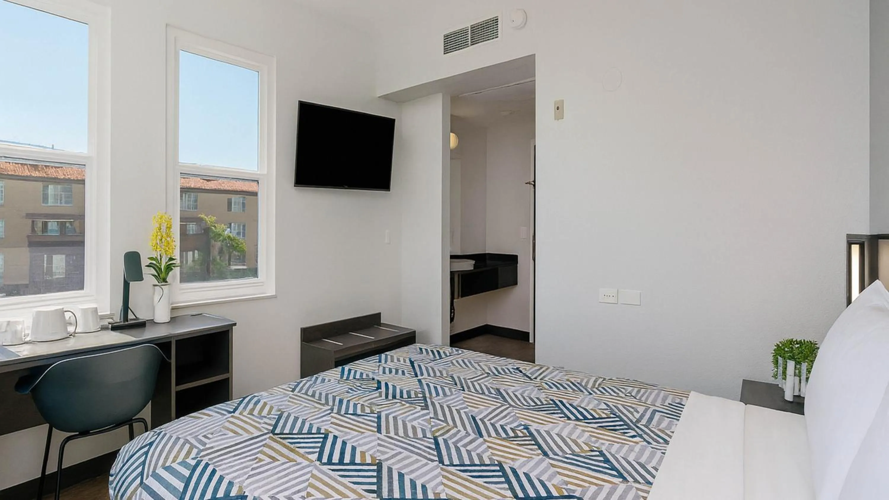 Bed in Motel 6-San Diego, CA - Downtown