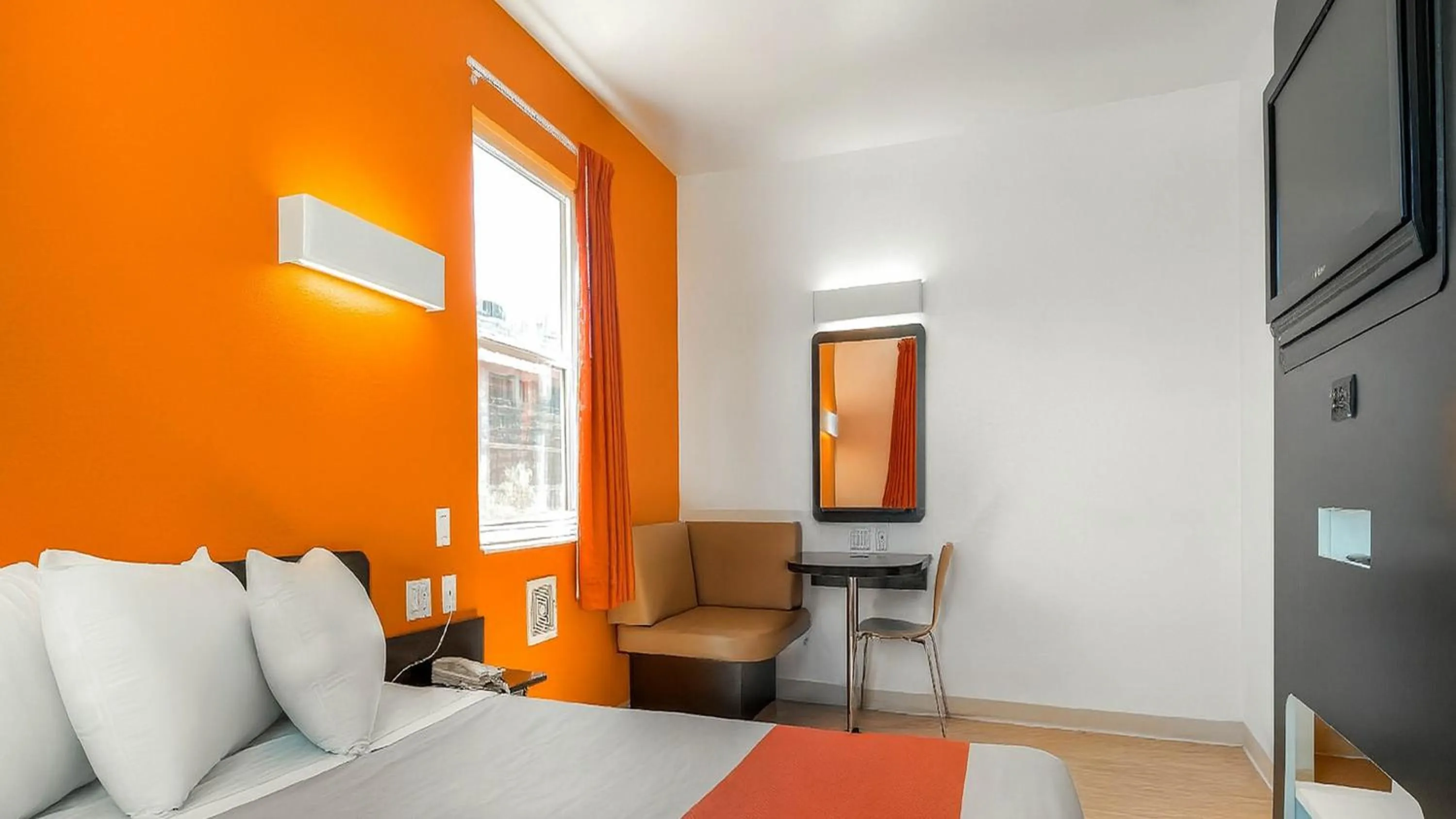 Bed in Motel 6-San Diego, CA - Downtown