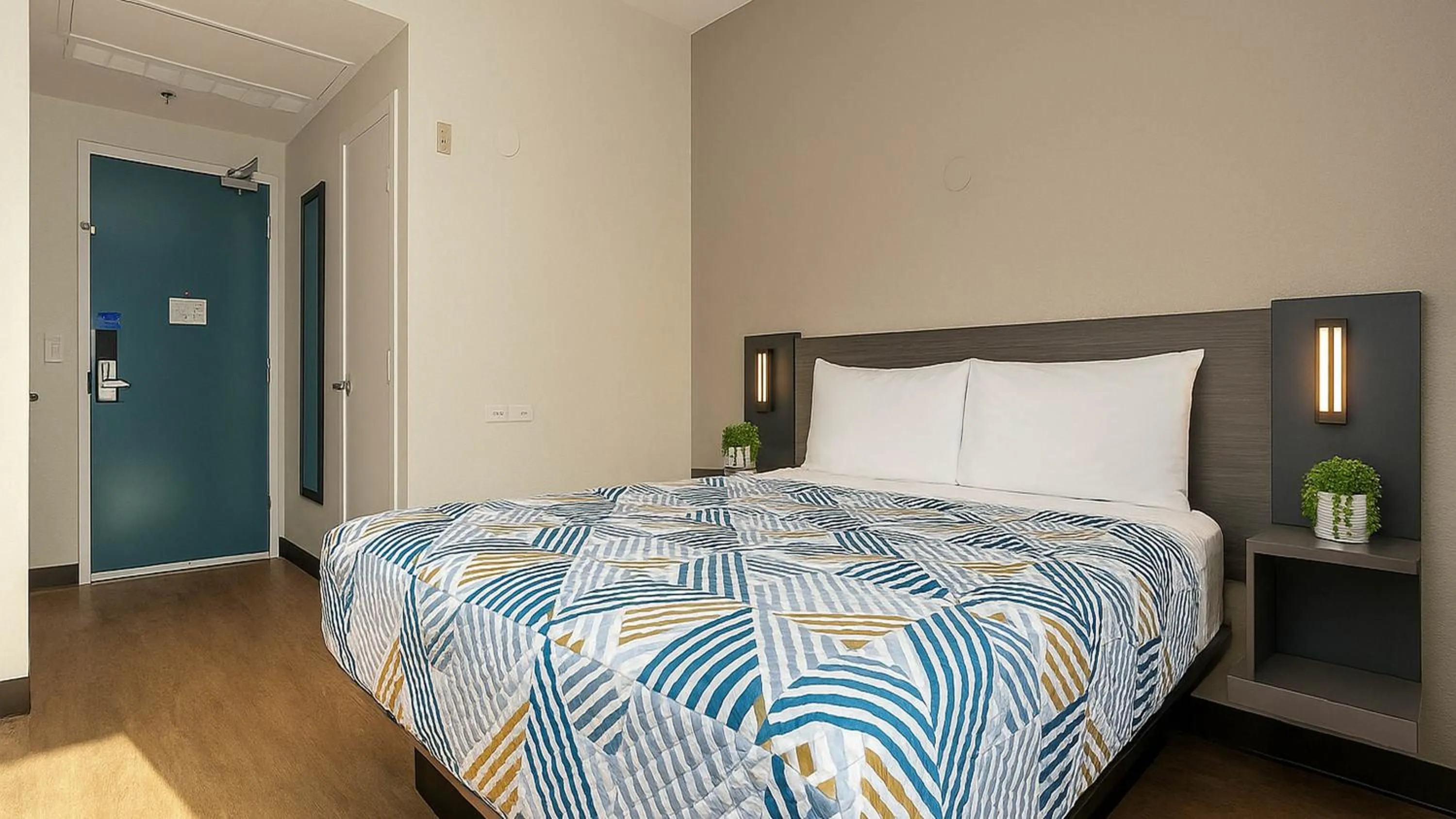 Bed in Motel 6-San Diego, CA - Downtown