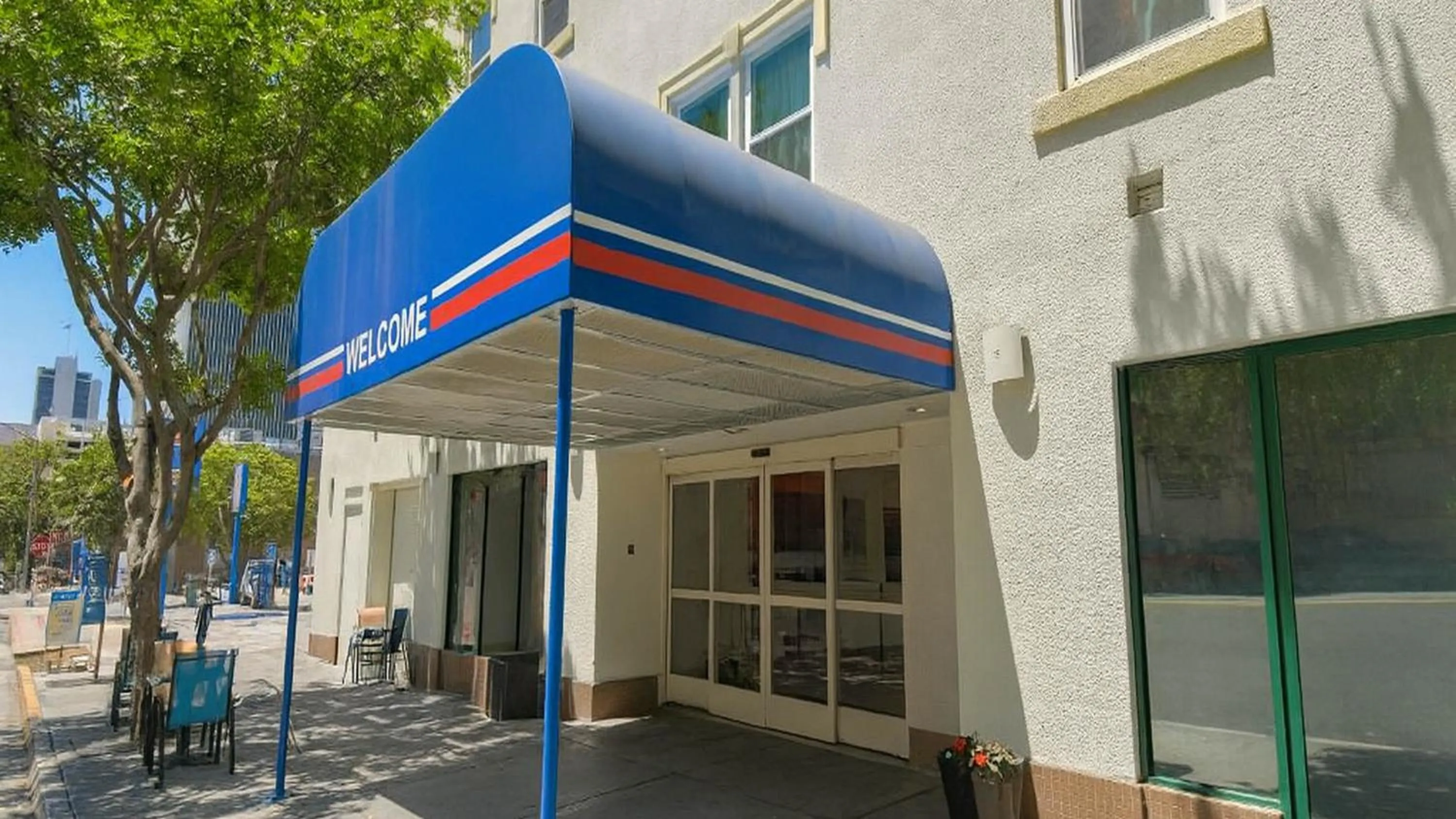 Property building in Motel 6-San Diego, CA - Downtown