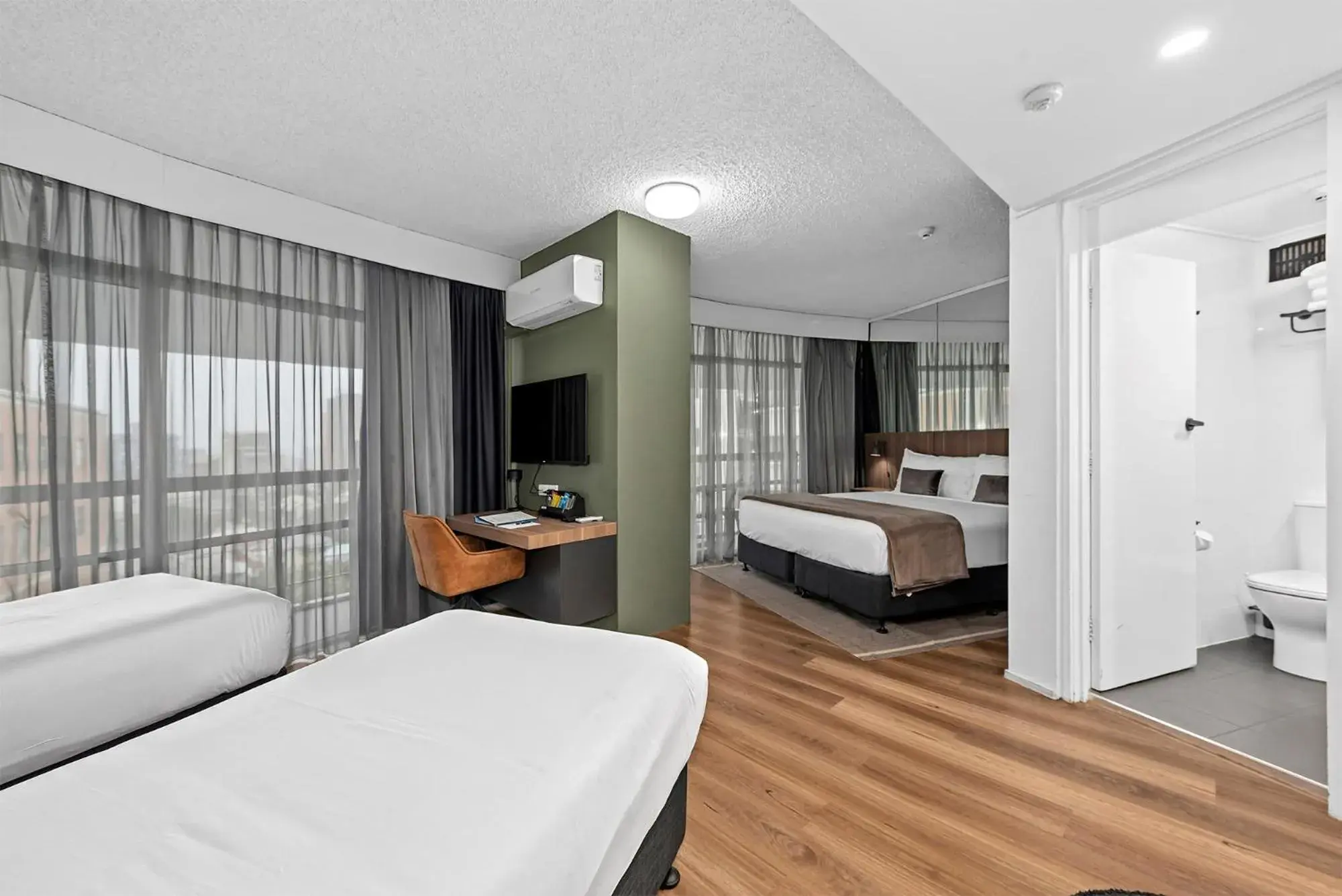 Family Room in Madison Tower Mill Hotel Family Room in Madison Tower Mill Hotel