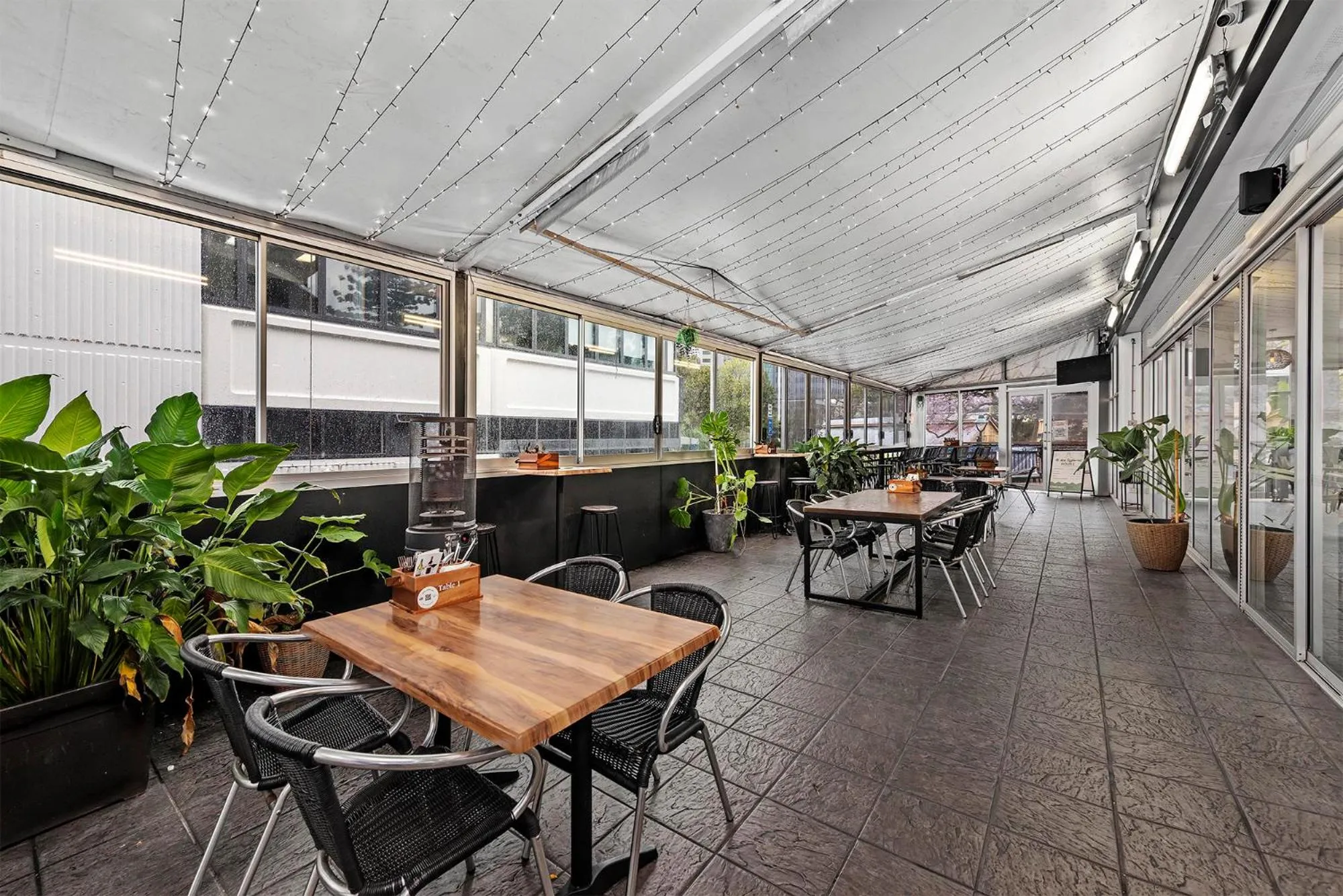 Restaurant/places to eat in Madison Tower Mill Hotel