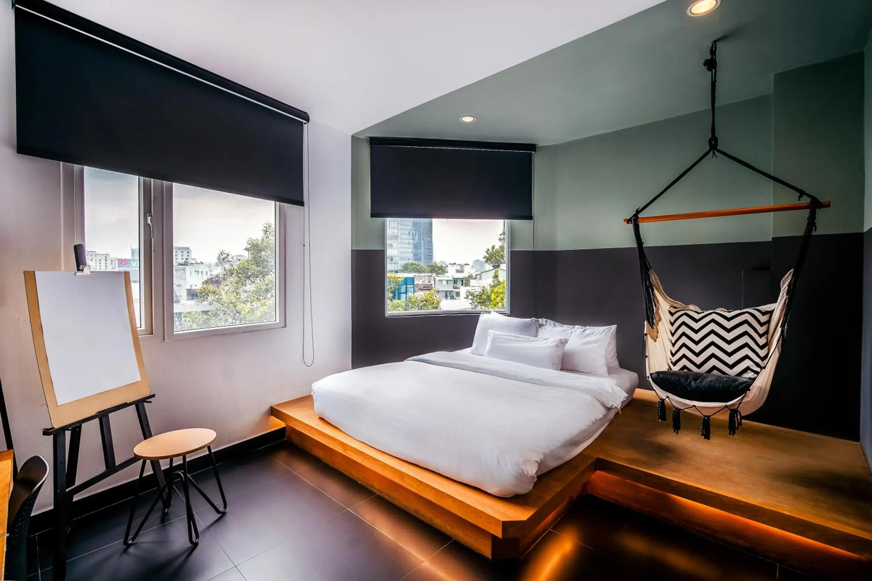 COZY DOUBLE NEST - FREE LAUNDRY, MINIBAR in The Hammock Hotel Fine Arts Museum COZY DOUBLE NEST - FREE LAUNDRY, MINIBAR in The Hammock Hotel Fine Arts Museum