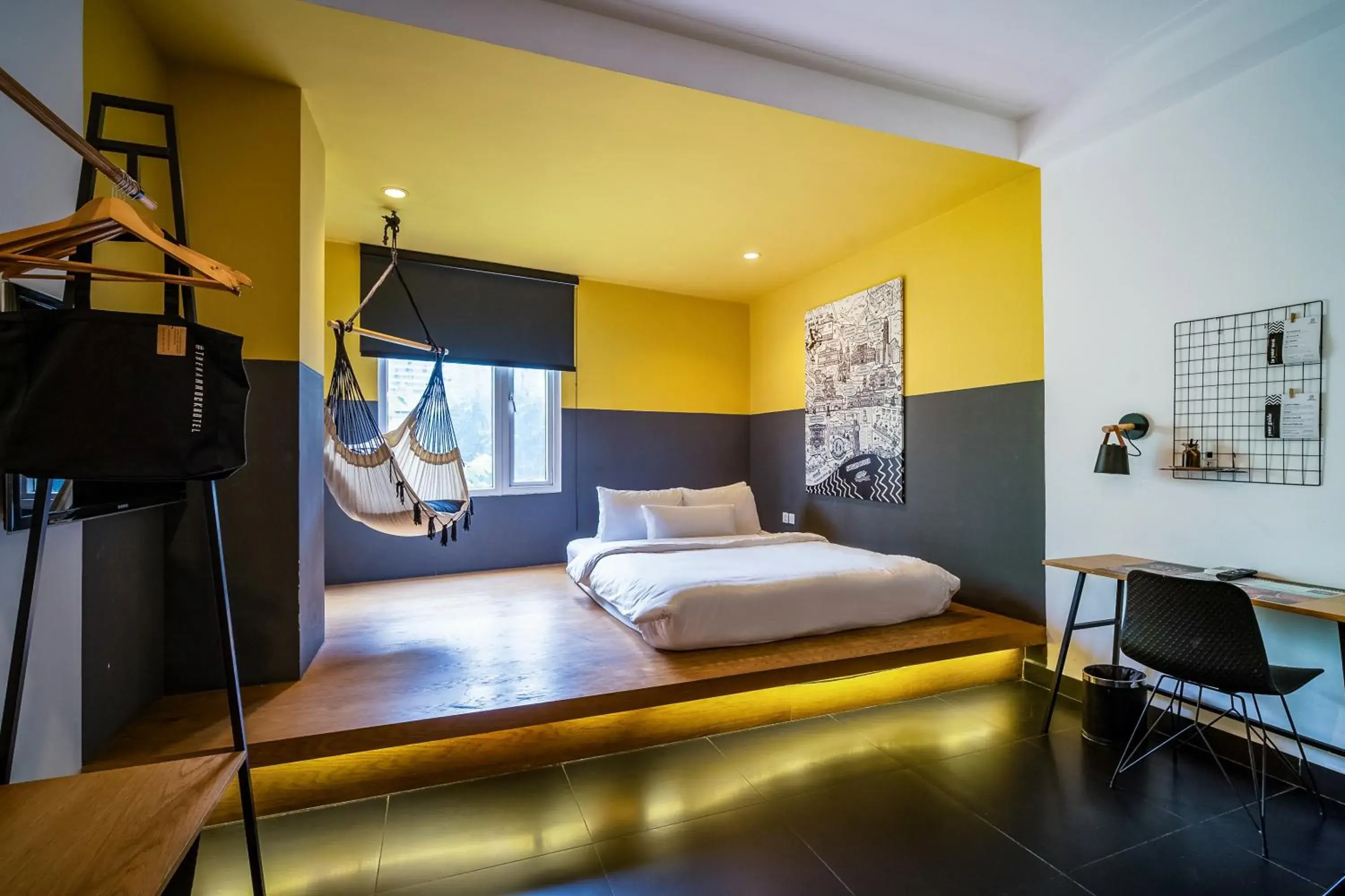 DELUXE DOUBLE NEST- FREE LAUNDRY, MINIBAR in The Hammock Hotel Fine Arts Museum DELUXE DOUBLE NEST- FREE LAUNDRY, MINIBAR in The Hammock Hotel Fine Arts Museum