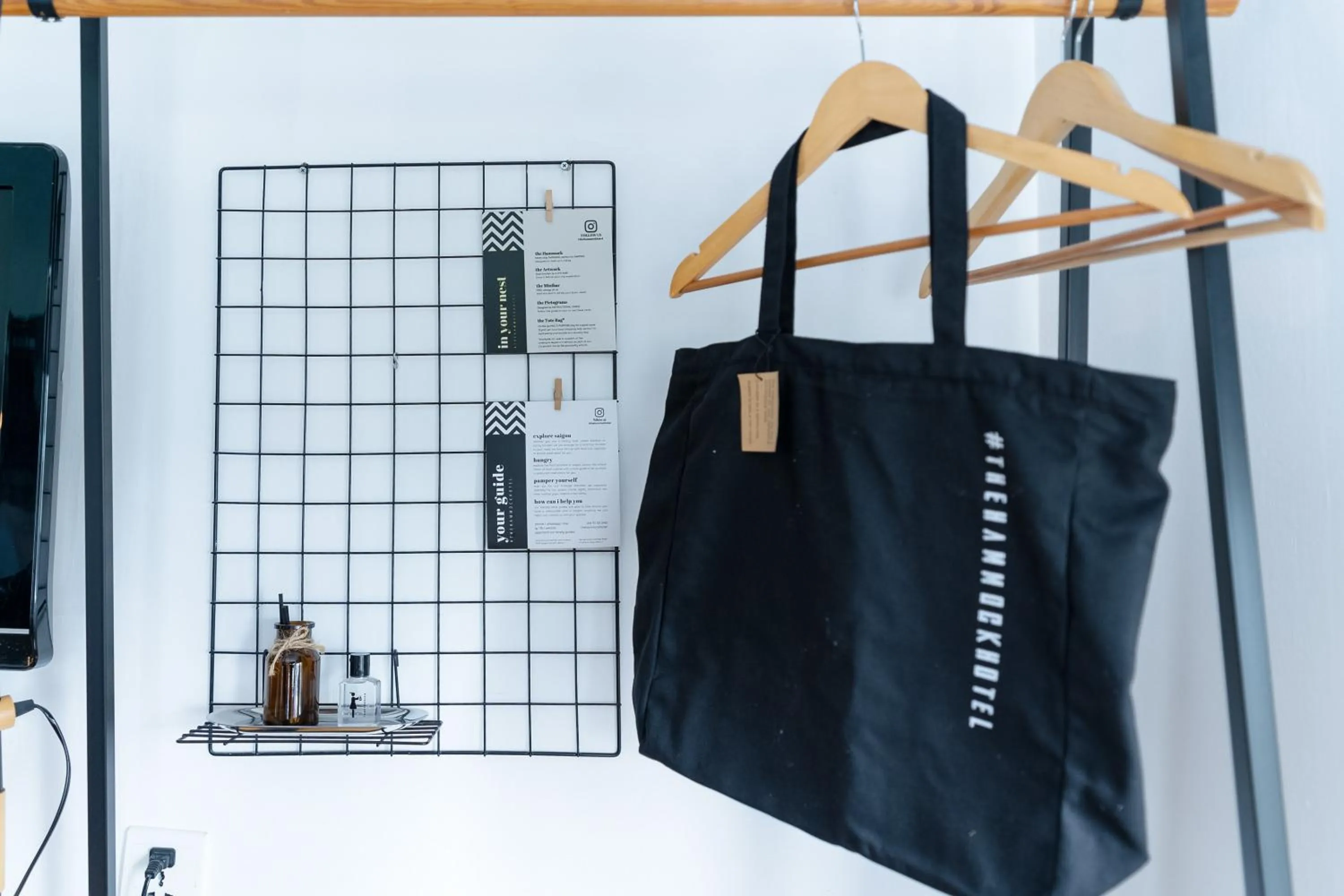 Business facilities in The Hammock Hotel Fine Arts Museum