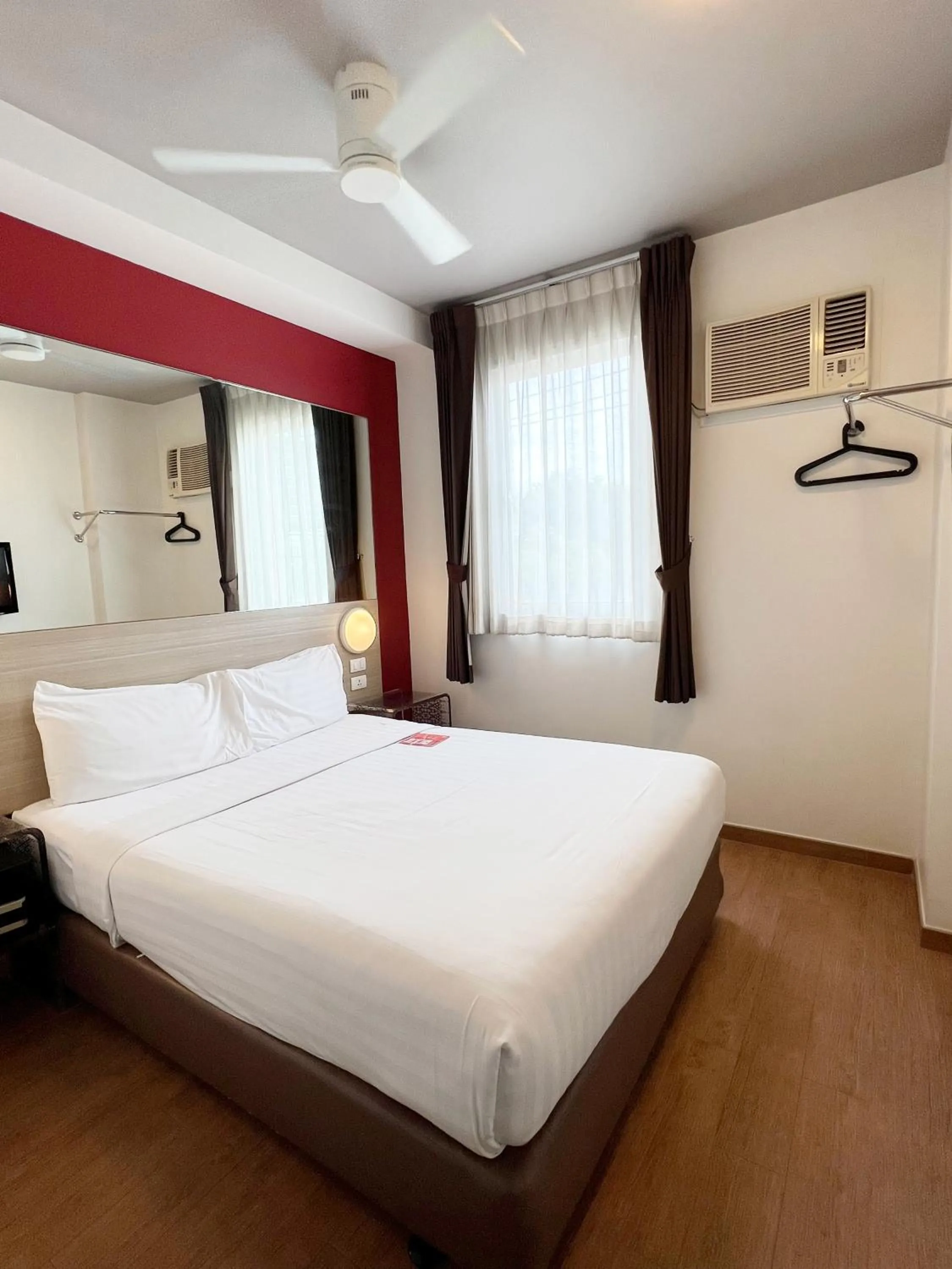 Bed in Easy Planet Pattaya