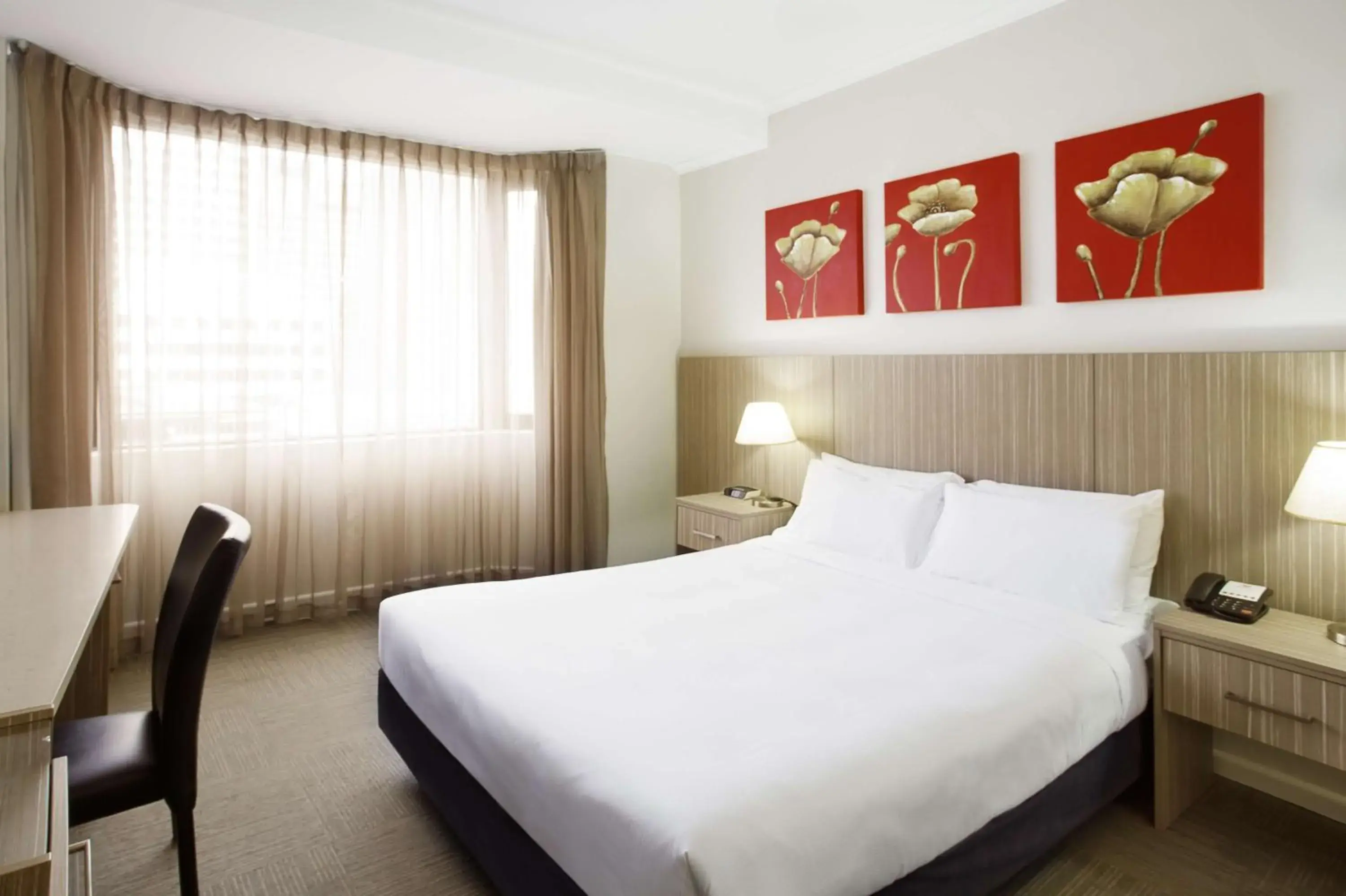 Superior Queen Room in Metro Hotel Marlow Sydney Central Superior Queen Room in Metro Hotel Marlow Sydney Central