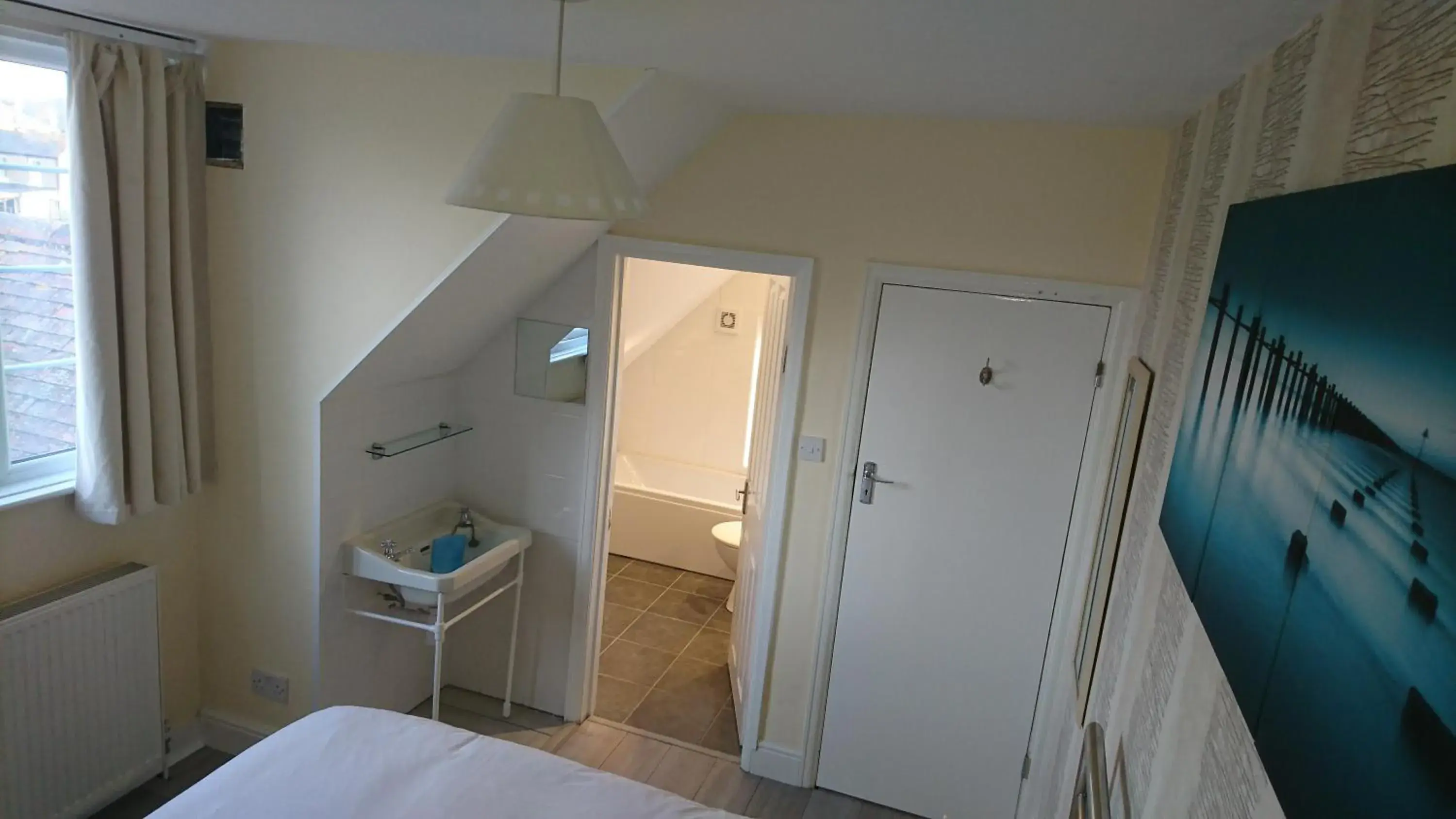 Double Room with Private Bathroom in Shenandoah House Double Room with Private Bathroom in Shenandoah House